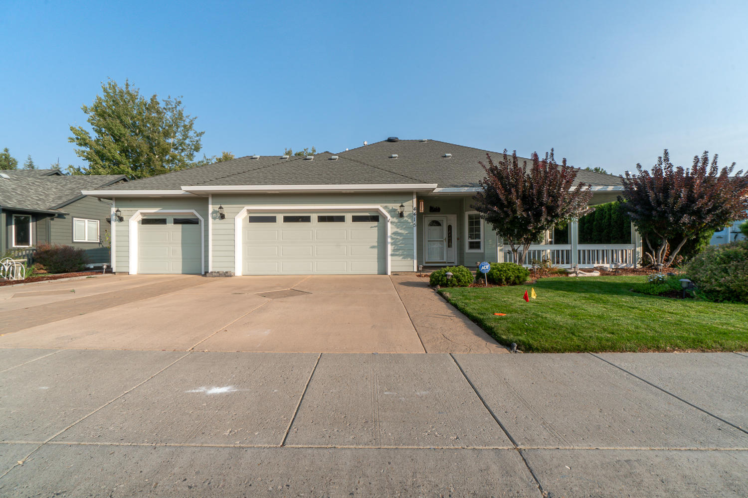 Golf course living w/in minutes of the Redmond Airport & easy access to Bend & local amenities. Overlooking the pond & greens, you'll enjoy this home year round! Great room layout w/huge windows for a light filled home & cozy gas fireplace. Living space extends outside onto deck with a gravel walkway through the garden area. Kitchen features granite countertops and overlooks the living area with a dining space and eating bar. SS appliances, plenty of storage, pantry & adjoining office off the entry with double doors. Master Suite is bright and open w/ master bath featuring an enclosed toilet and shower area with a large soaking/jetted tub, double vanity w/tile countertop. Office/den off front entry w/ double doors, tiled floors on main entry. 2 guest rooms, full bath. Enjoy year round entertaining on the back porch and wrap around covered patio off the front entry.