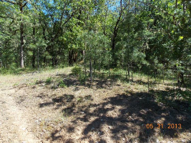 Bring your building plans and make this 7.19 acre spectacular view parcel the place you call home. Located in an area of higher end homes, this must see parcel has excellent views of Mt. Sexton and the surrounding valley. Access is off a nicely paved, private road.
