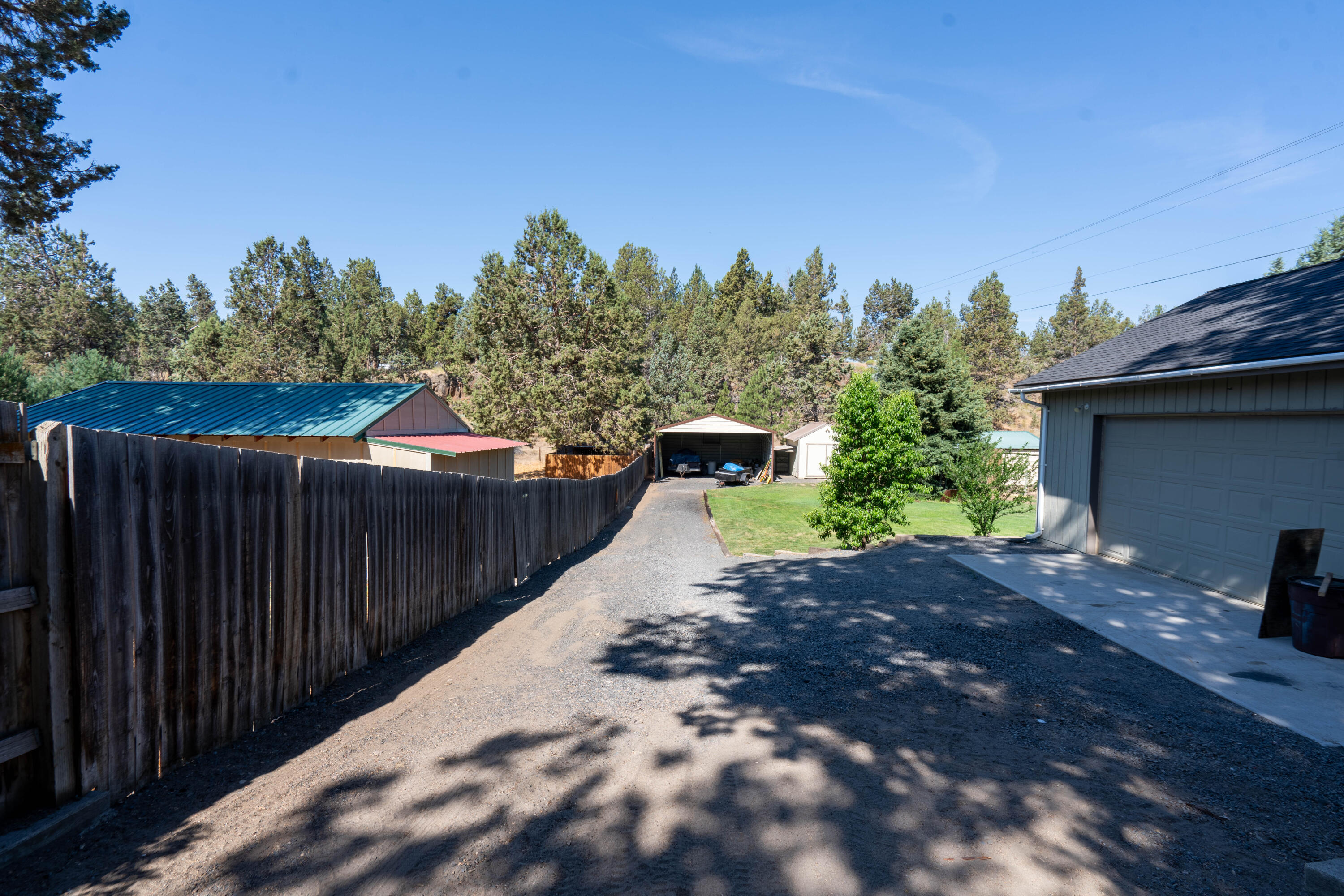 Desc Rvr Hmst Rimrk - Residential