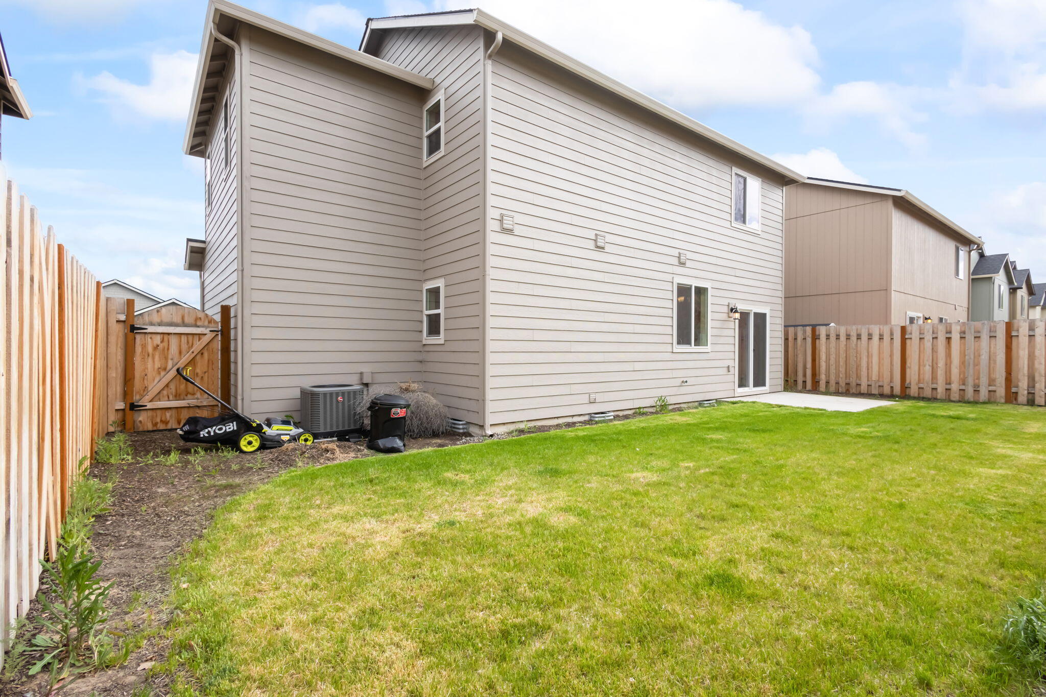 Stoneridge Terrace - Residential