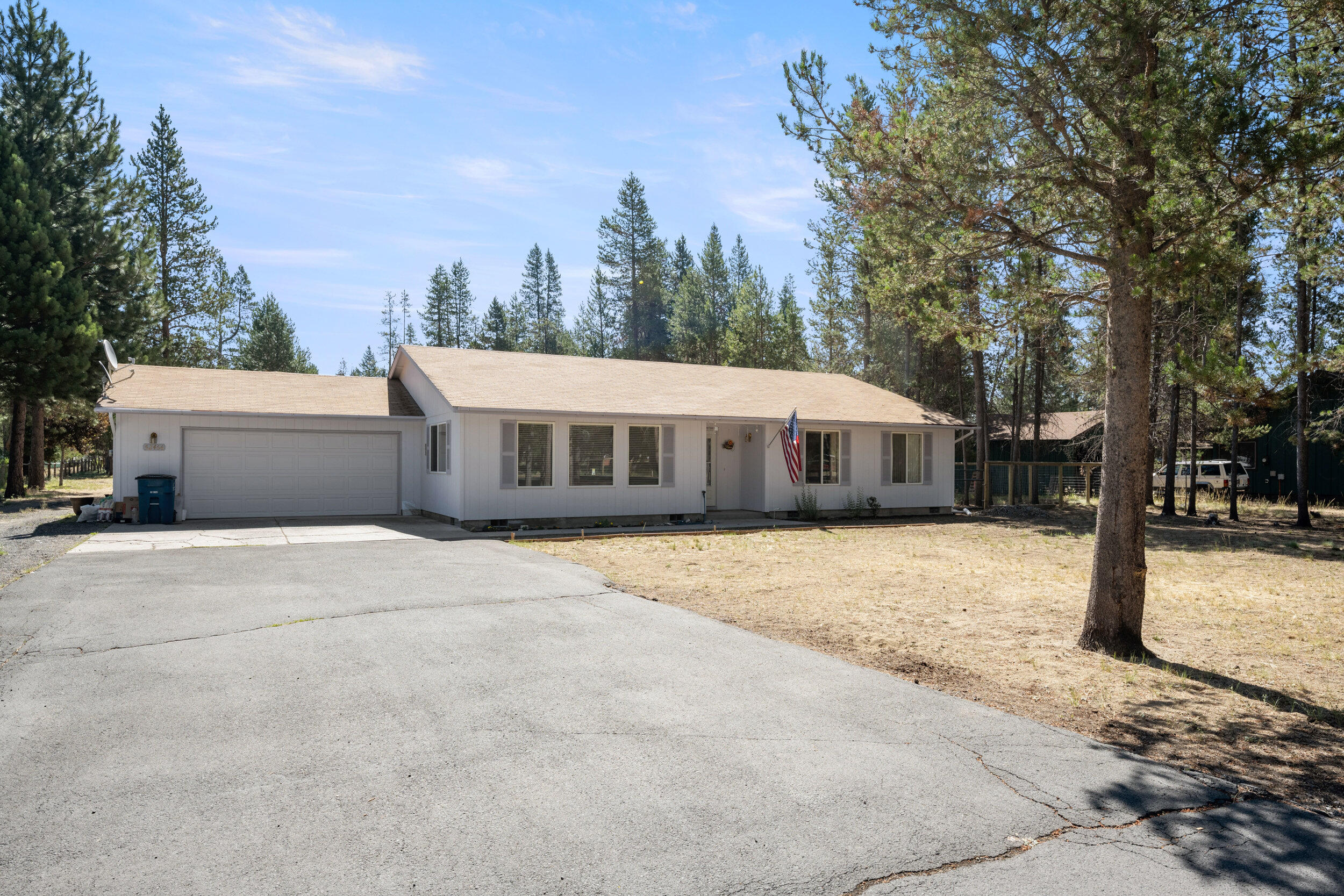 Spacious 4-bedroom, 3-bath, light and bright and neatly kept, SINGLE-LEVEL home on nearly an acre! You can't beat the  convenient location near schools, shopping, and endless outdoor recreation. Enjoy easy access to parks, lakes, mountains, and the nearby Roseland Campground-perfect for a swim in the Little Deschutes River. This well-designed home features a second primary suite with private bath and kitchenette, ideal as a guest or in-law suite, or optional bonus space. The kitchen offers a generous pantry for ample storage. Attached 2 car garage! Outside, you'll find a large patio for entertaining and a huge 18x50 RV shop perfect for your motorhome, boat, toys, storage, projects, or hobbies-plus a bonus shed! All with the convenience of paved road access!!!
Schedule your showing today!