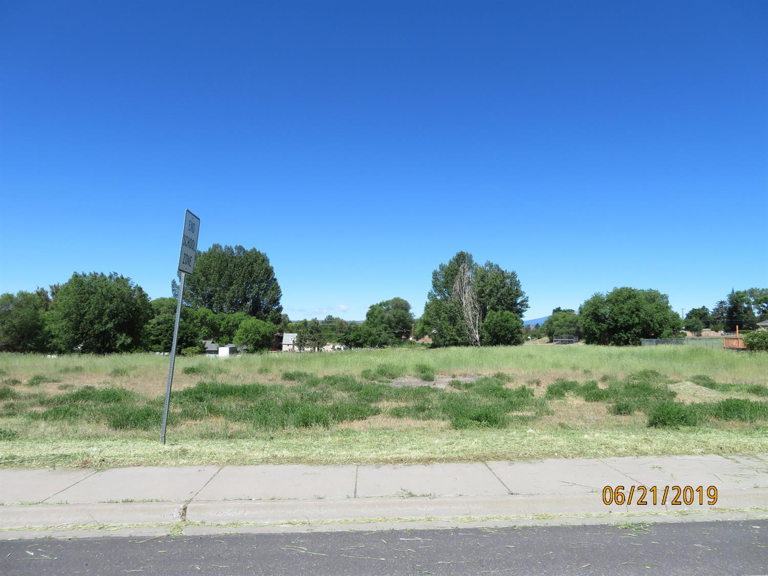 Tract 1368 - Land