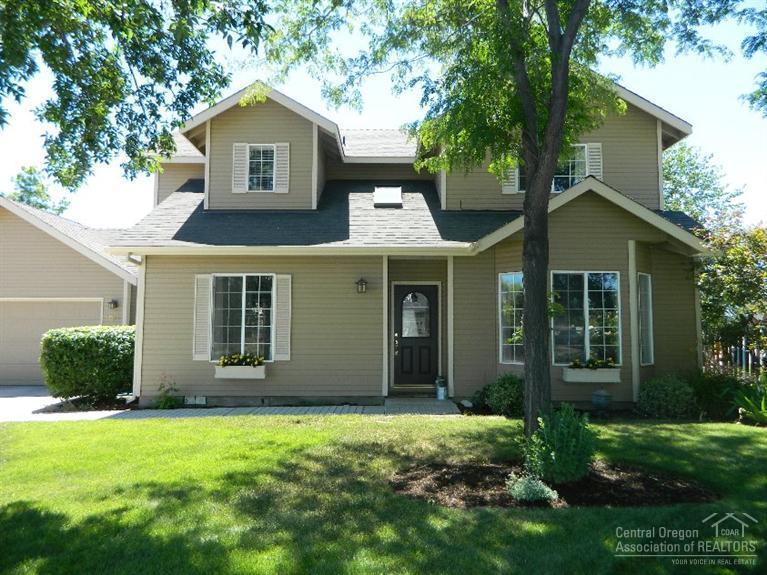 Well cared for home located in the desirable neighborhood of Skyline Ridge. Comfortable family room, formal dining room PLUS a living room with a gas fireplace. Kitchen has stainless appliances, laminate hard wood flooring & nook with a bay window. Great master bedroom w/balcony overlooking the back yard with Mountain views! No Neighbors in your back yard! Sun-setter awning off family room patio. Gas heat with Central Air. Finished large 2 car attached garage w/work benches & cabinets. Concreted RV parking.