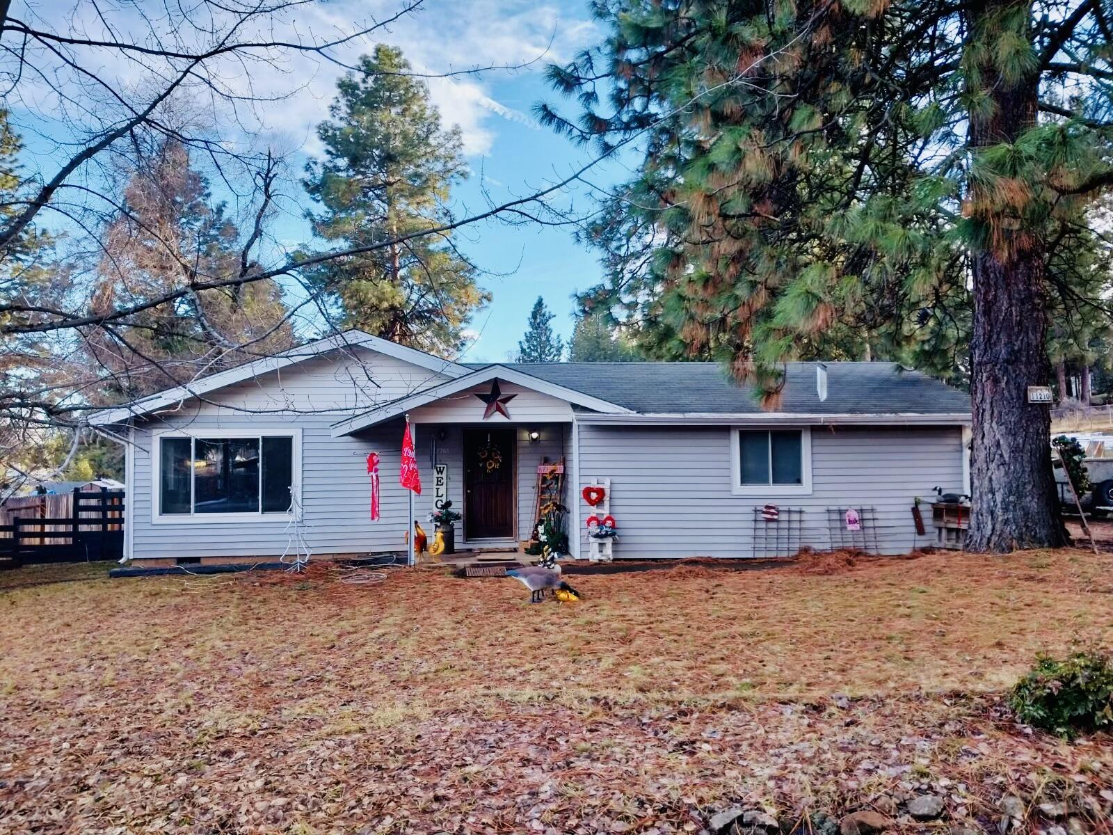 River Access with Boat Launch! Located in a great community within close proximity to Keno Elementary, small grocery store, gas station, and post office. This semi-private Keno gem sits on a fully fenced 0.48-acre lot. Home boasts 3 bedrooms and 2 full bathrooms with new flooring, maple kitchen cabinets, and beautiful wood beam vaulted ceilings. New furnace, 2018 septic, large backyard with pine and fruit trees, 2 decks, and much more. Only 6 miles from Klamath Sportmen's Park with camping RV hookups and a variety of outdoor activities!