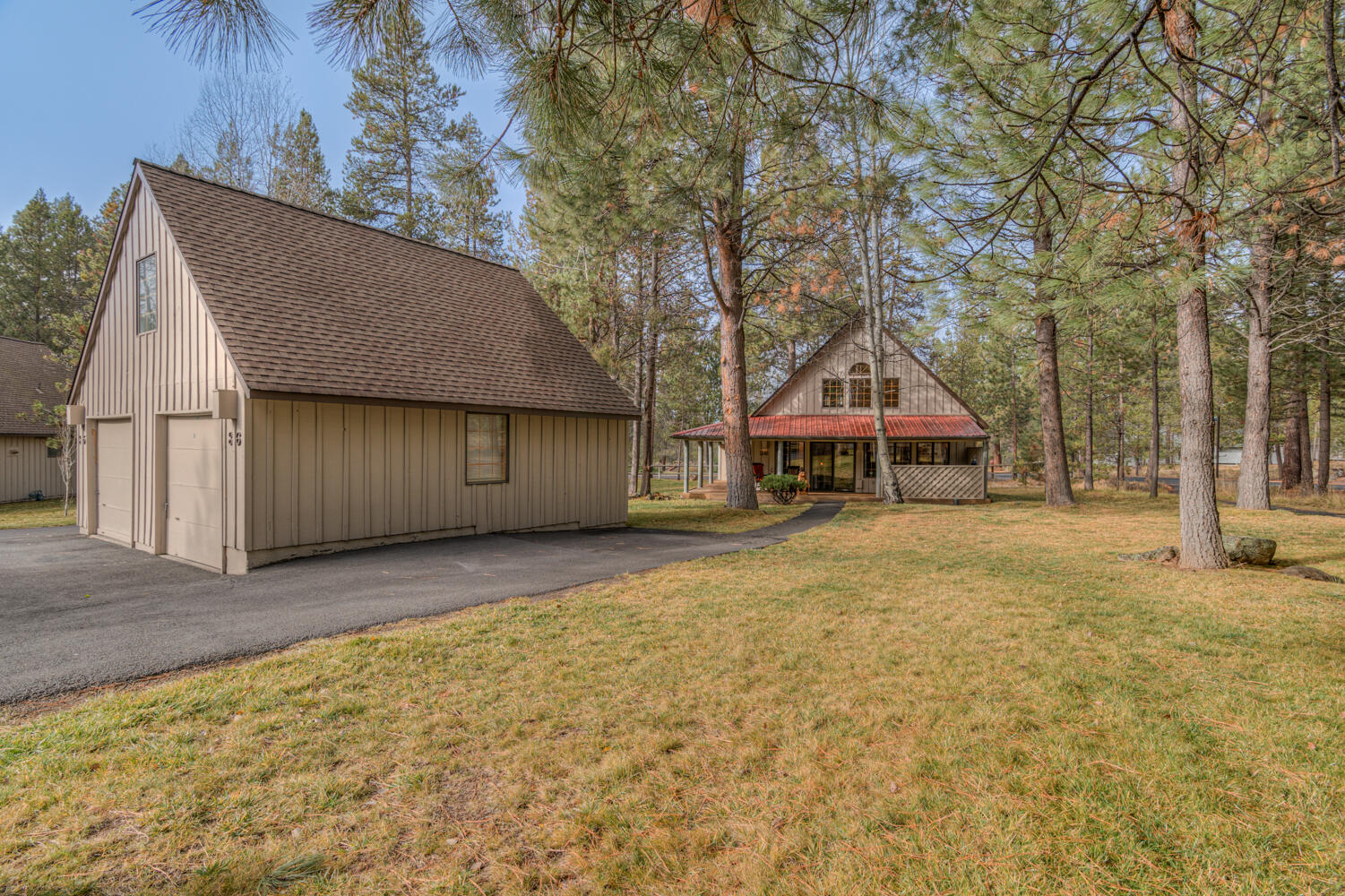 Looking for an incredibly unique condominium located in the heart of Sunriver? Then come enjoy all that Sunriver has to offer in a home that has the personality and look that goes with it! Come and relax in this Circle Four condominium  that has its own pool complex and common ground perfect for those wonderful summer days. These stand alone condominiums have covered wrap around porches many of which include hot tubs. Imagine walking into a condo that has an incredible great room with vaulted ceilings, a river rock fireplace. When you're done having fun for the day then come back and rest in an upstairs master bedroom with vaulted ceilings. Wake up the next day and do it all again!