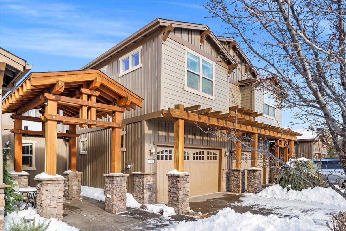 The Bluffs River Ben - Residential