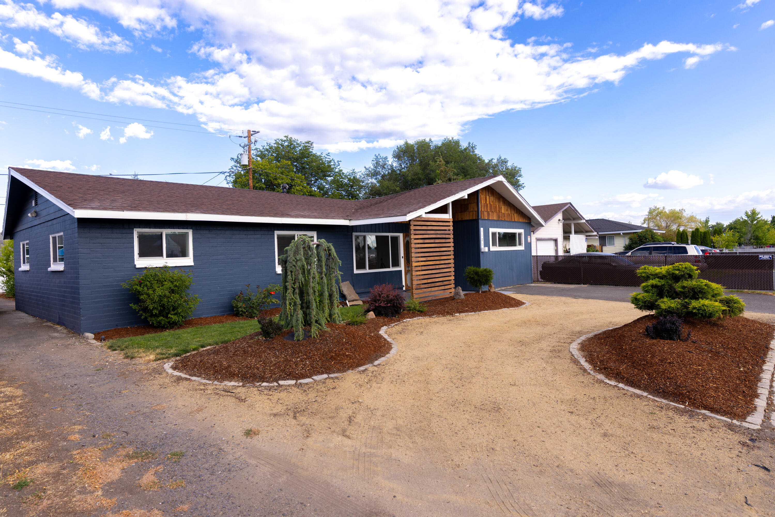 Old Orchard Manor - Residential