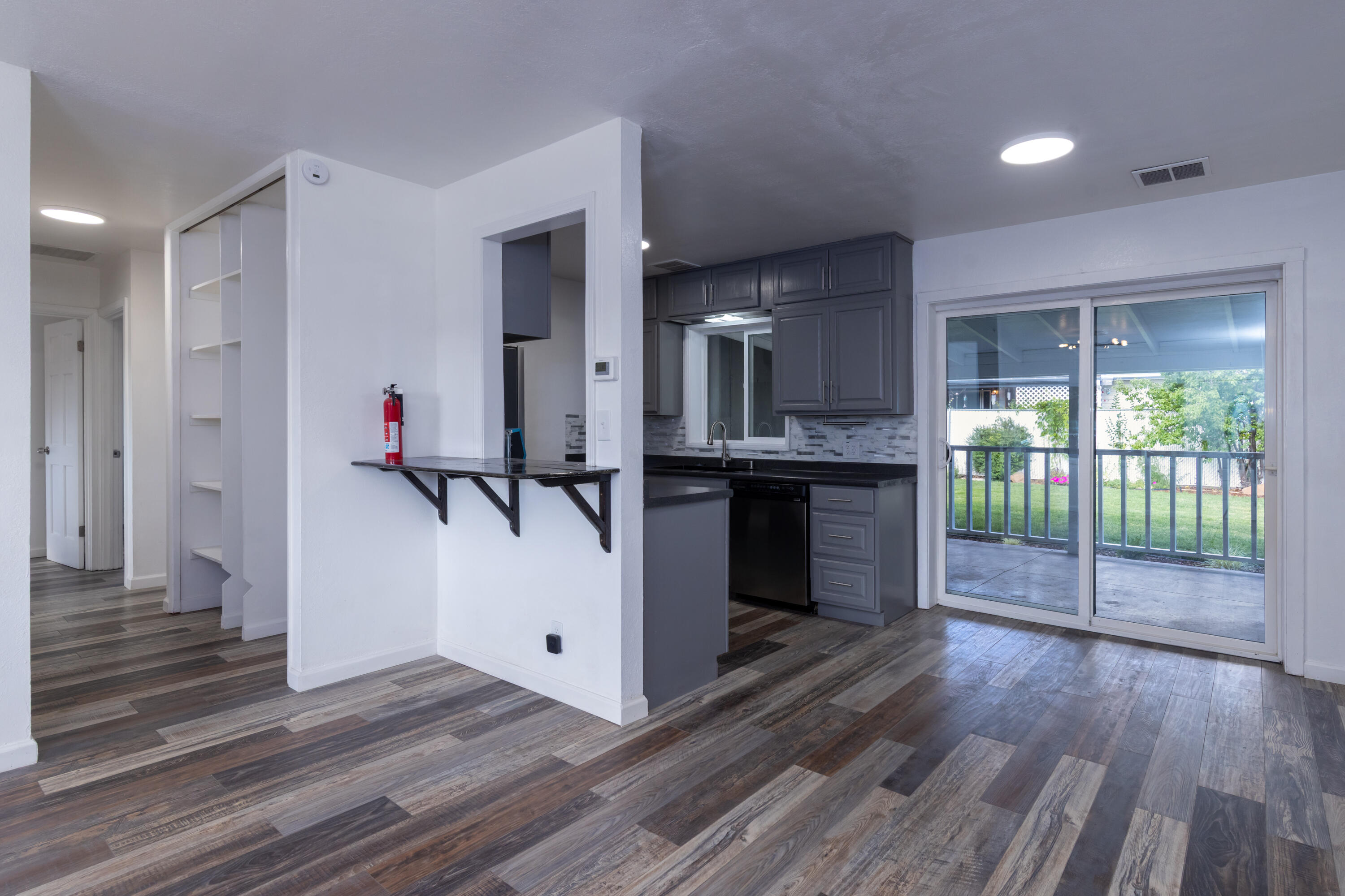 Old Orchard Manor - Residential