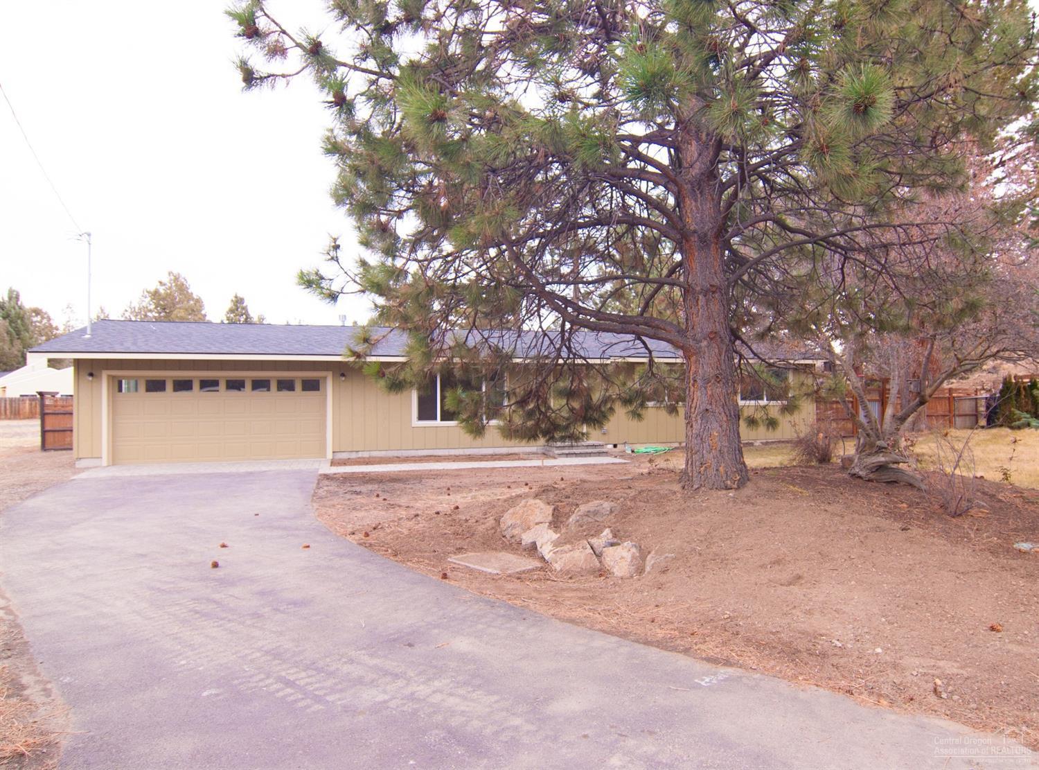This home was completely rebuilt in 2017. Single level ranch home on a large lot on a cul-de-sac in SE Bend. The home has 1170 square feet of living space with 3 bedrooms and 2 bathrooms. Master bedroom features a walk-in tile shower. Everything in the home is new, Furnace, Hot water heater and all new kitchen and appliances. Separate laundry/mud room off of the oversized attached two car garage. Easy access to downtown, east side shopping and Old Mill area. This home is vacant and easy to see.