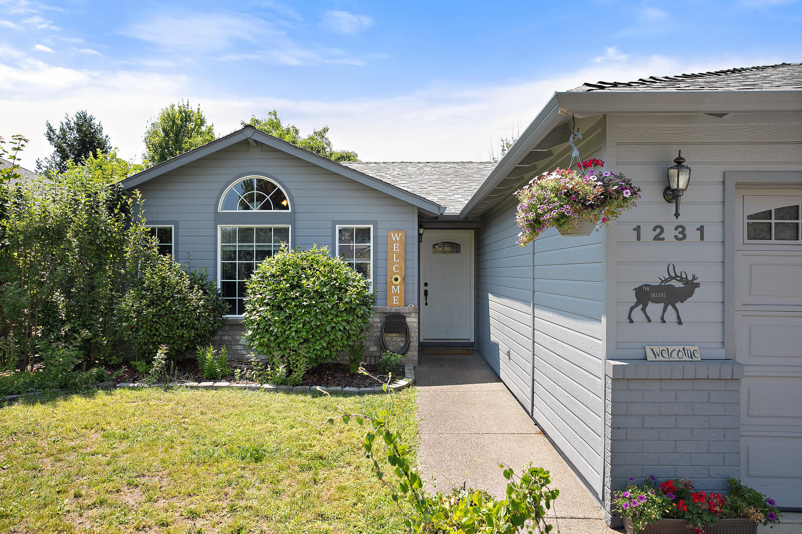 Welcome to this centrally located east medford home with an oversized lot that provides room for all your toys, rv and still plenty of room to build additional shop, she shed, or possibly even an ADU. This 3 bed 2 bath has vaulted ceilings in the living room, new laminate flooring, and a thought out layout that makes the home feel much larger than the stated sqft. The back patio and yard will Be a big hit with more than enough room to entertain and accommodate all your friends and family for this summer barbecues. The back yard fire pit is also a great place to gather. Garden boxes and established plum and apple tree provide the final touches that make you feel like you're in  the country not 5 min from the hospital and all your city conveniences.