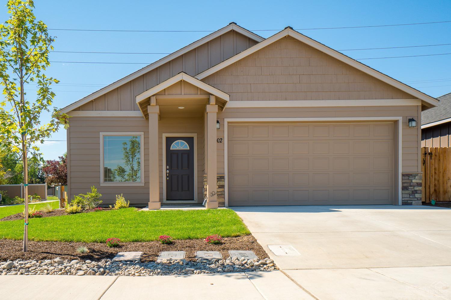 Brand new home in Fieldstone Crossing II. 3 bedrooms, 2 baths, 1,662 sf of living space. Lg great room w/has fp, open to dining w/eating bar, Quartz slab counters, SS Energy Star appliances,corner pantry. Den or formal dining off entry way. Spacious br's, huge Mstr closet, dbl sinks in baths. Forced air w/high eff. furnace & AC. Dbl garage w/covered front & back patios. Front landscaping w/sprinklers, fully fenced. Model home @ 3095 NW Alder Place open 12-5pm Thurs-Mon. Home is complete & move in ready!