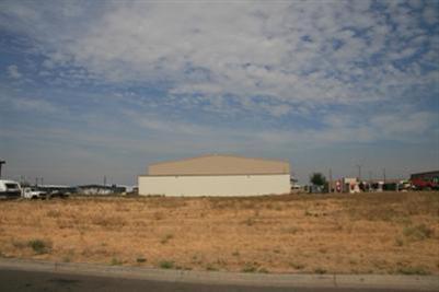 I-G lot in Northwest Medford Light Industrial Park unit no.2. Excellent access to Interstate 5. Great location for this .97 acre level lot. This general-industrial zone permits a wide variety of commercial-industrial uses. Lot may be divided per seller.