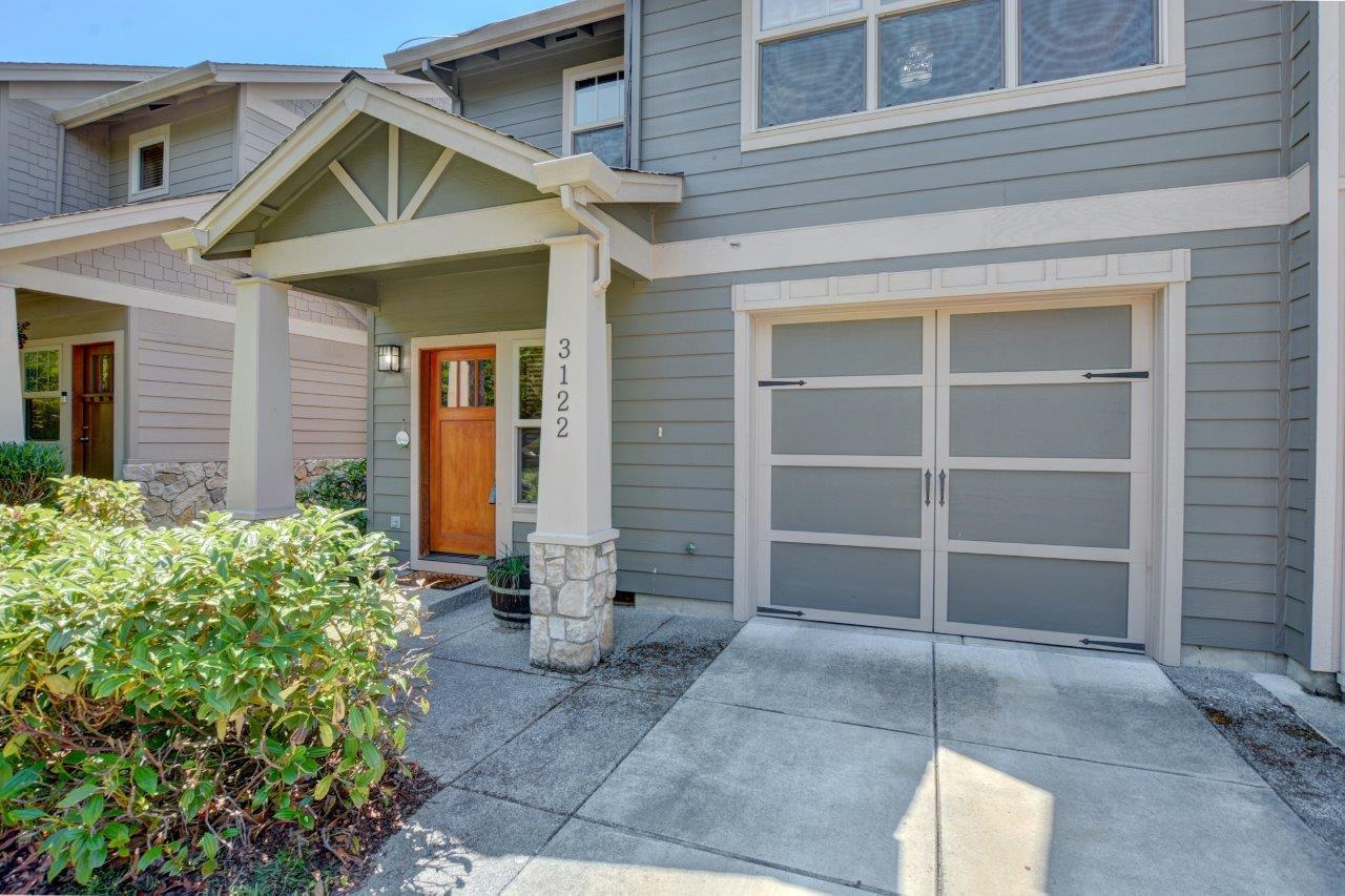 Alderwood Townhomes - Residential