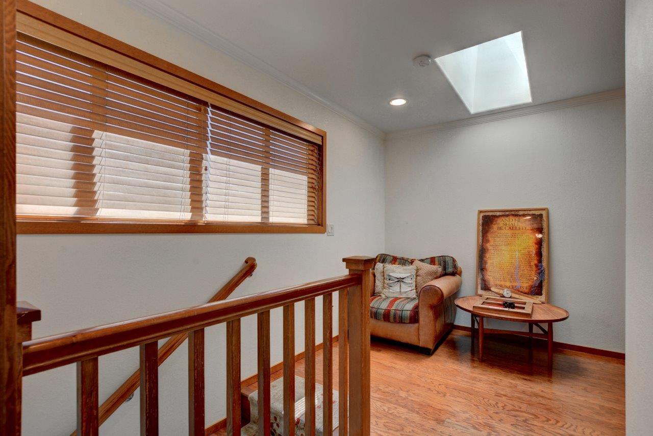 Alderwood Townhomes - Residential