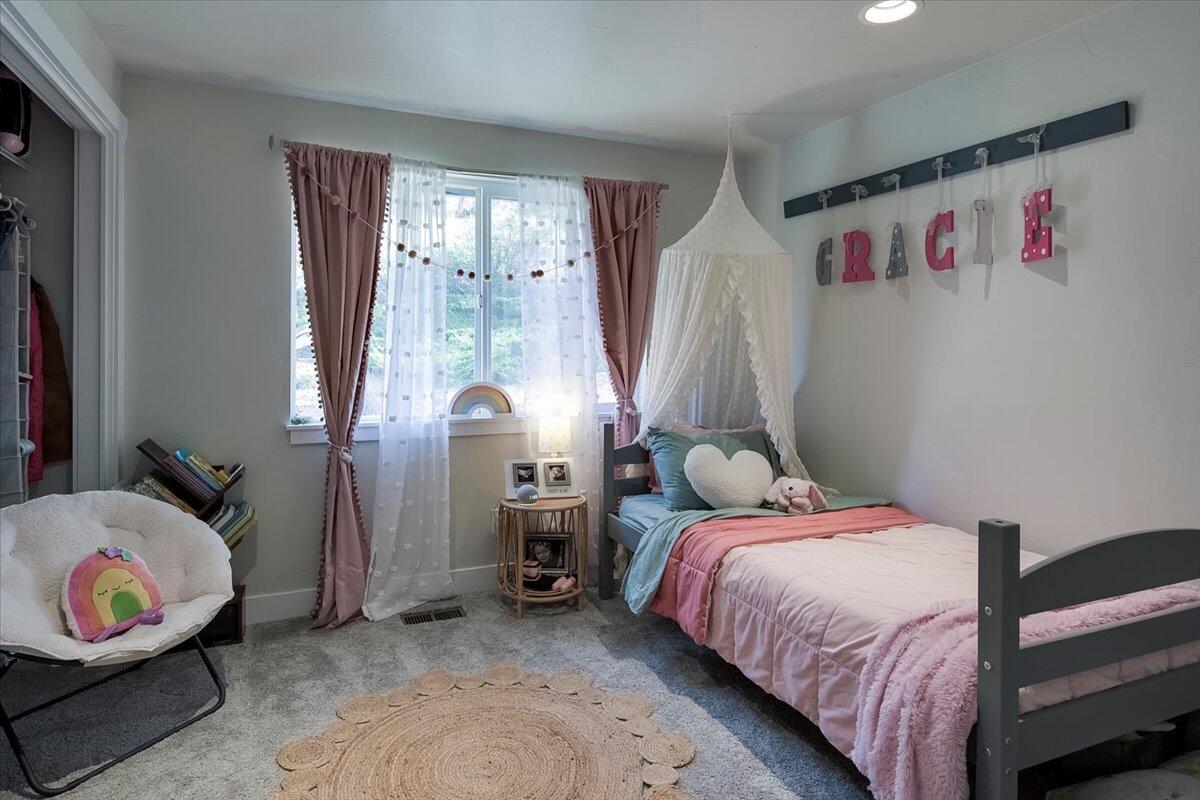 Cinder Butte Est - Residential