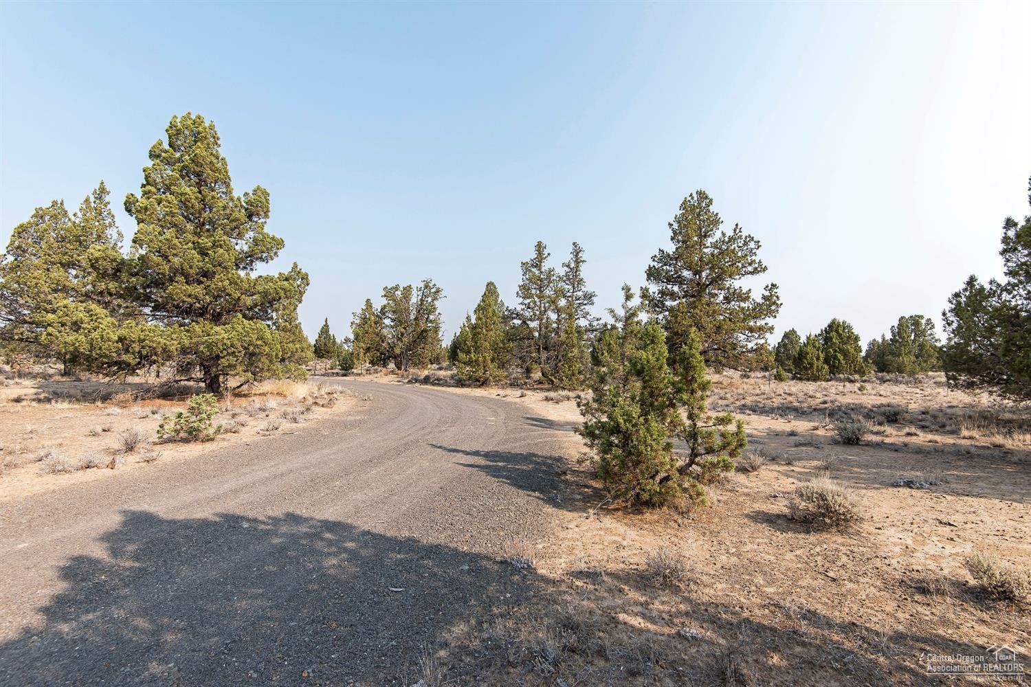 West Powell Butte Es - Land
