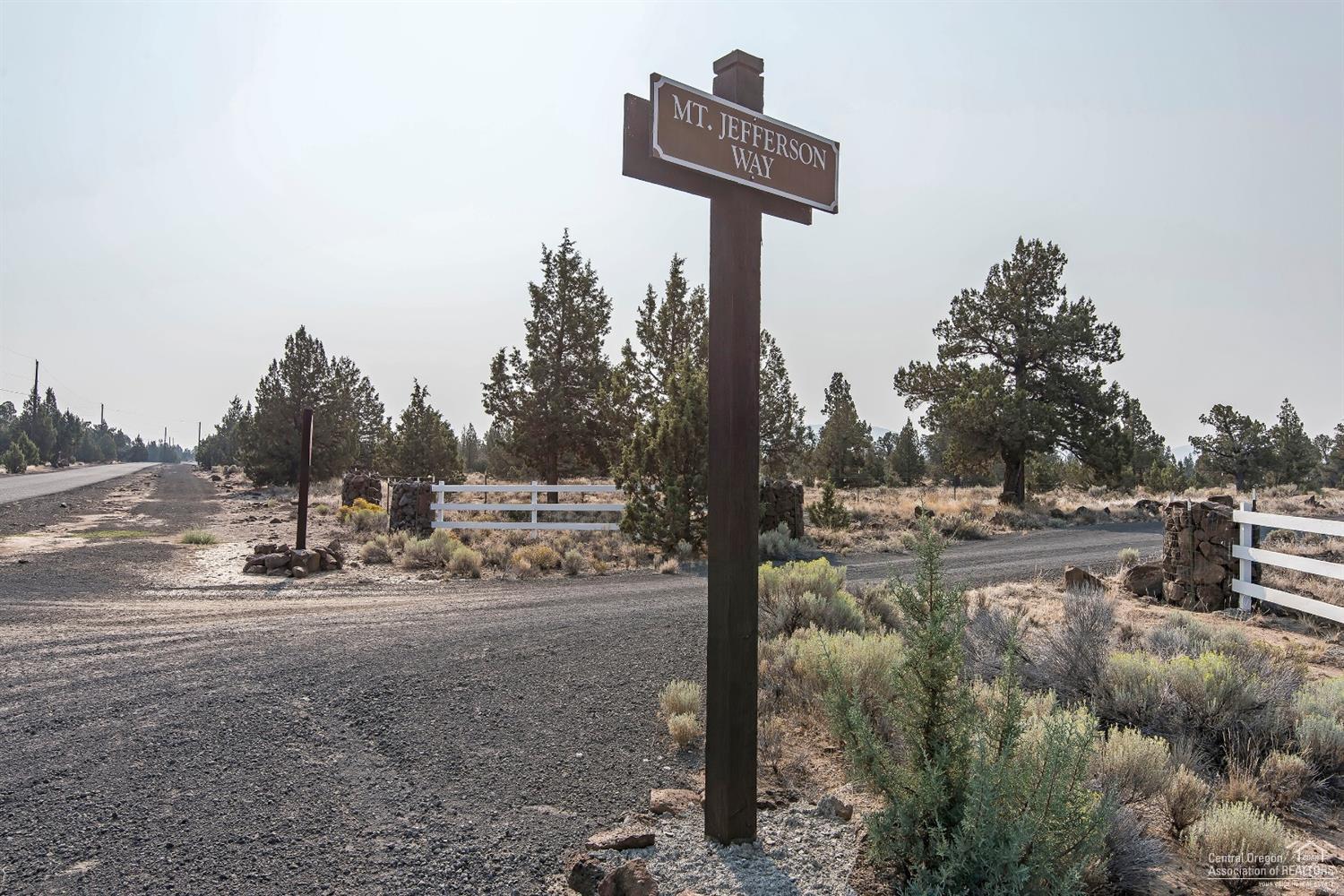 West Powell Butte Es - Land