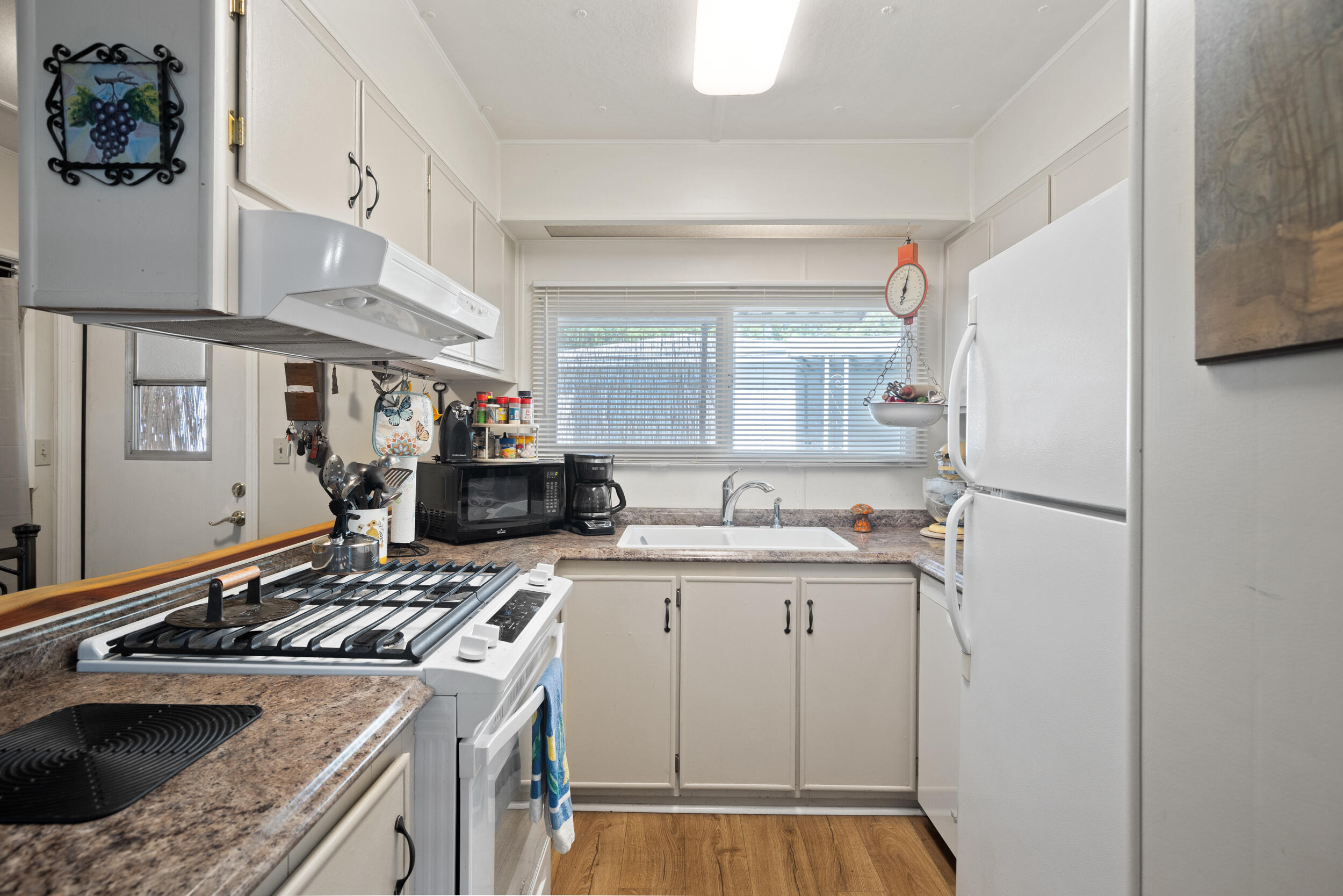 Rogue Lea Estates - Residential