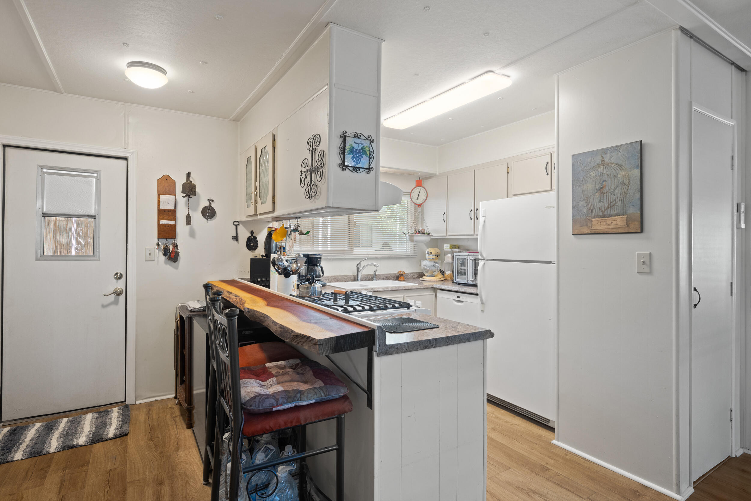 Rogue Lea Estates - Residential