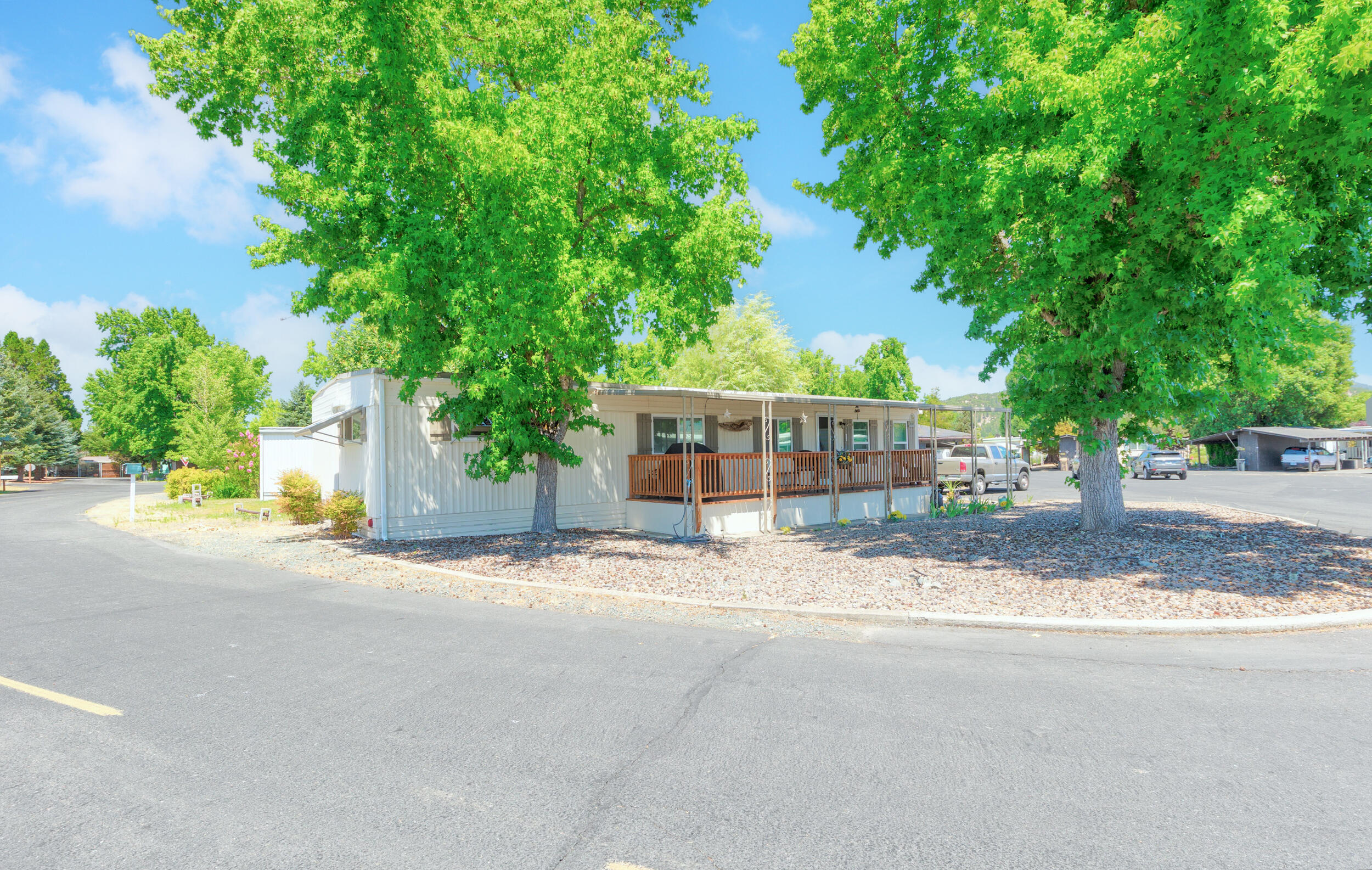 Rogue Lea Estates - Residential