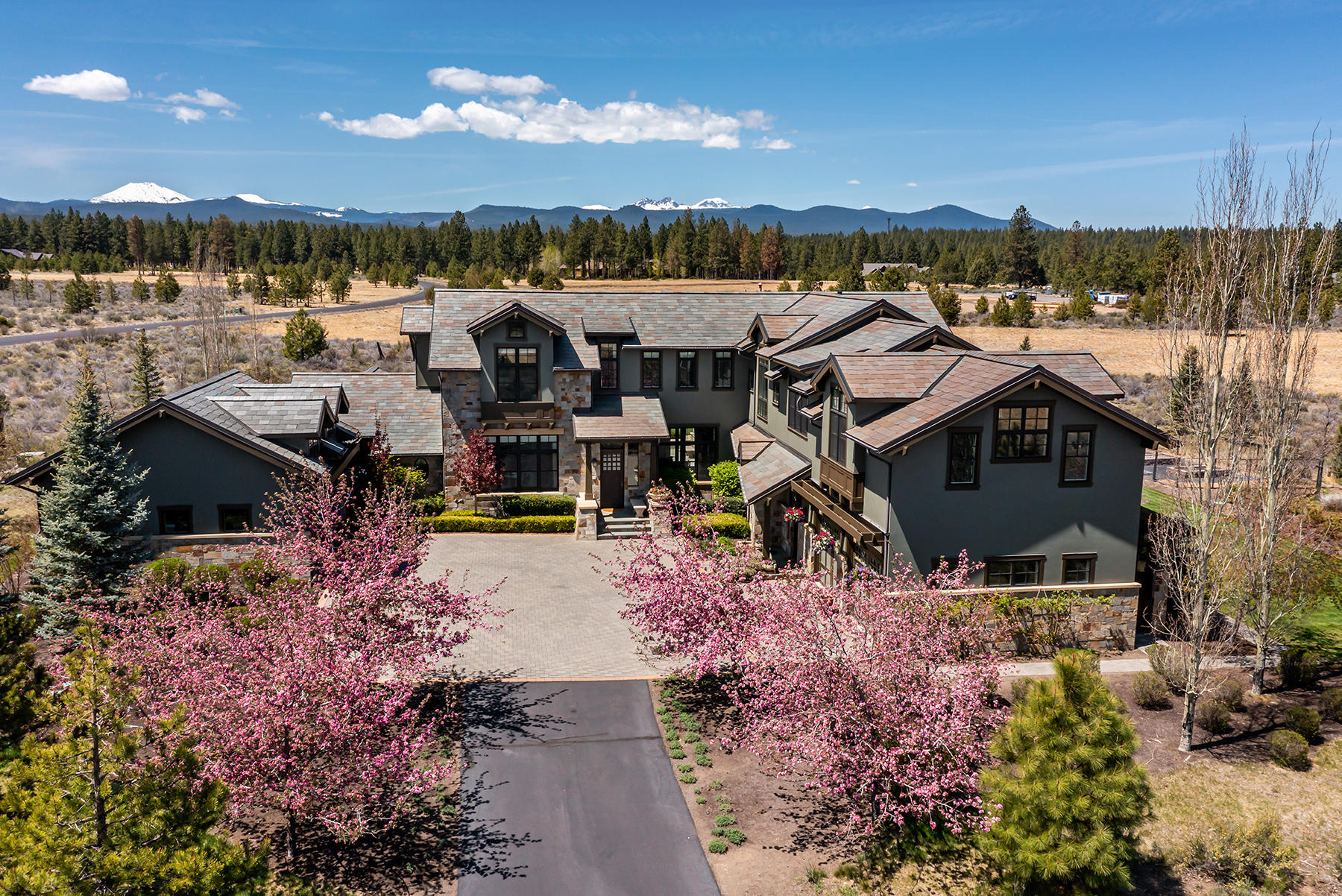 The Highlands at Broken Top - Residential