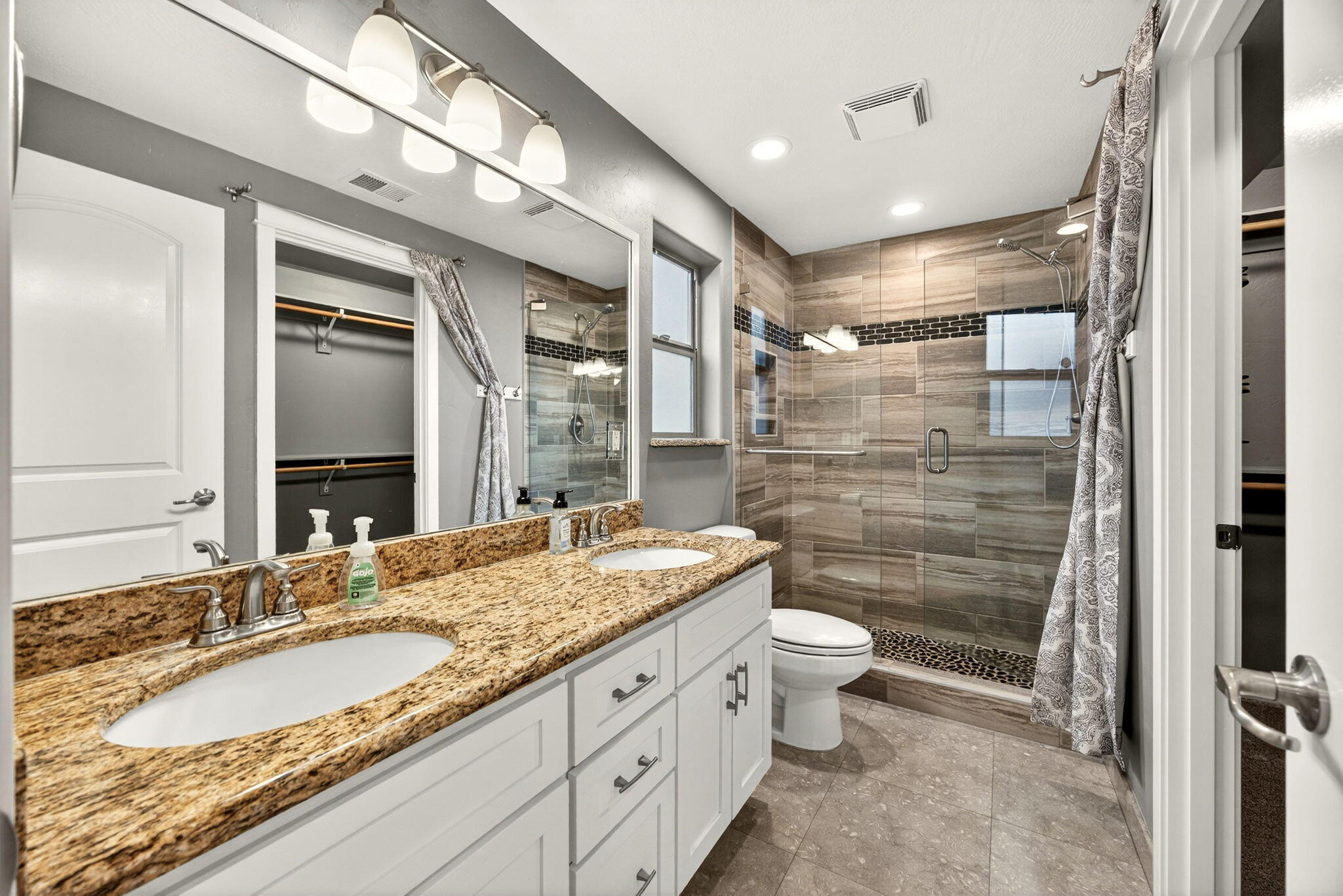 Fallbrook Meadows - Residential