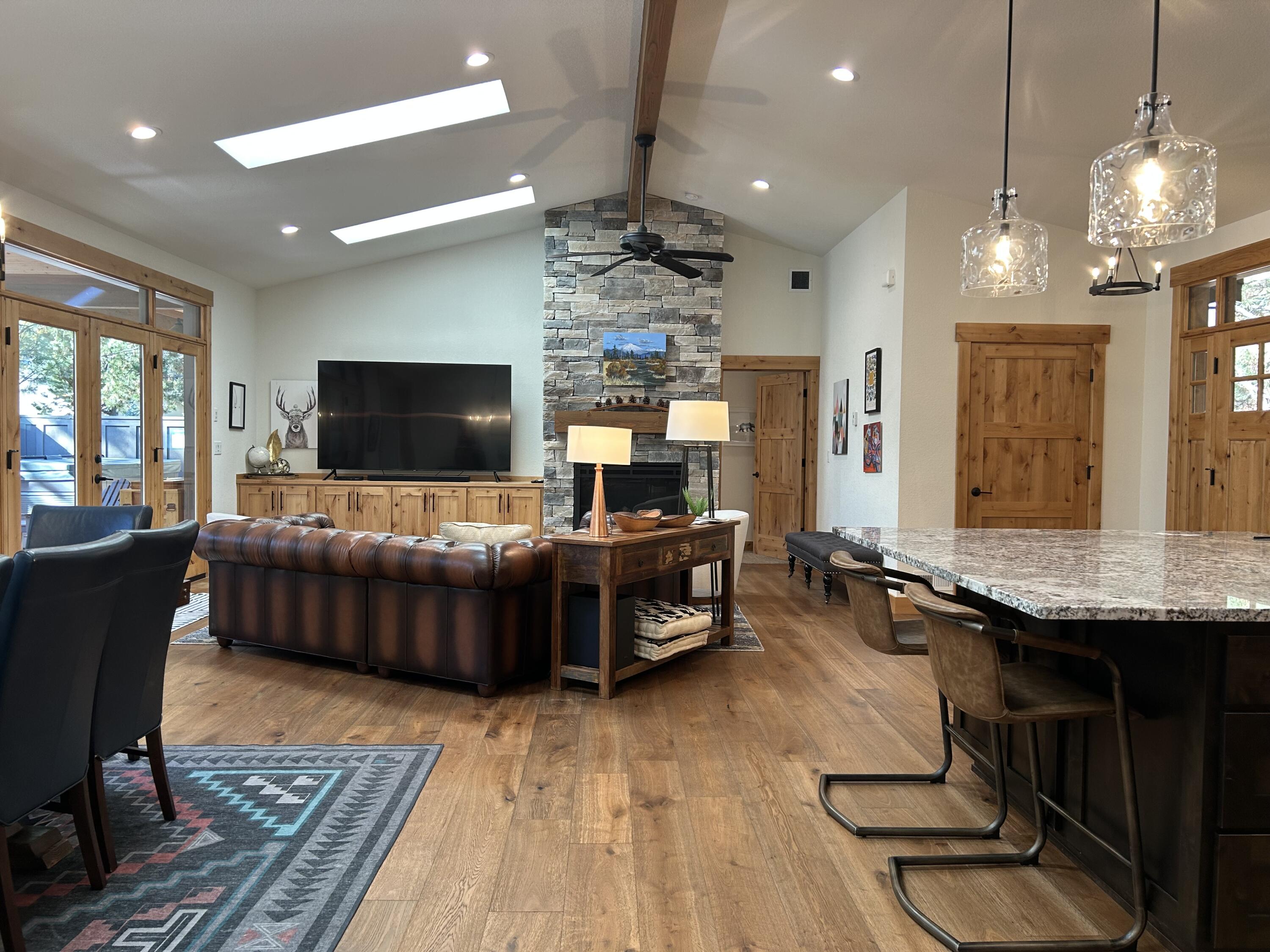 Fairway Point Villag - Residential