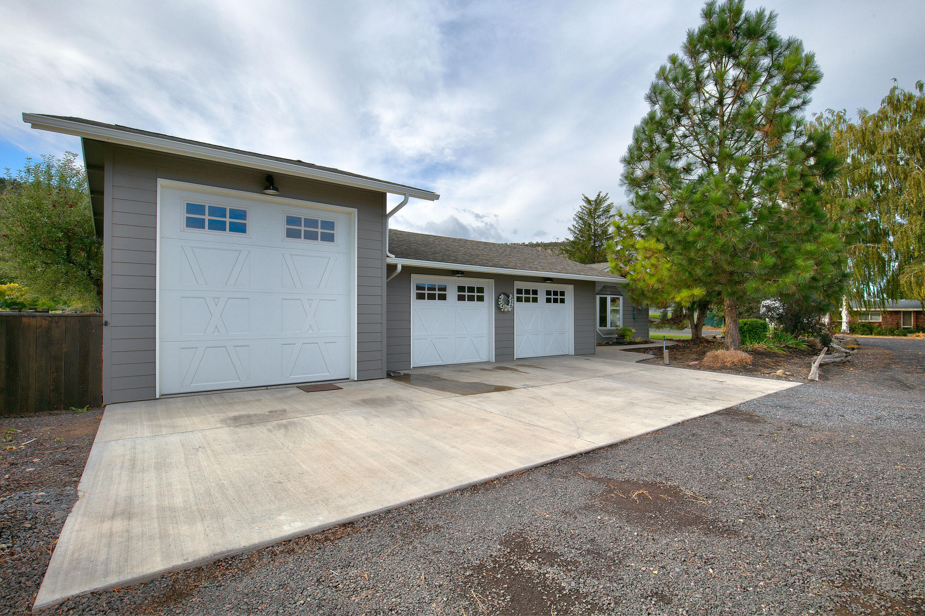1st Fairways_CC - Residential