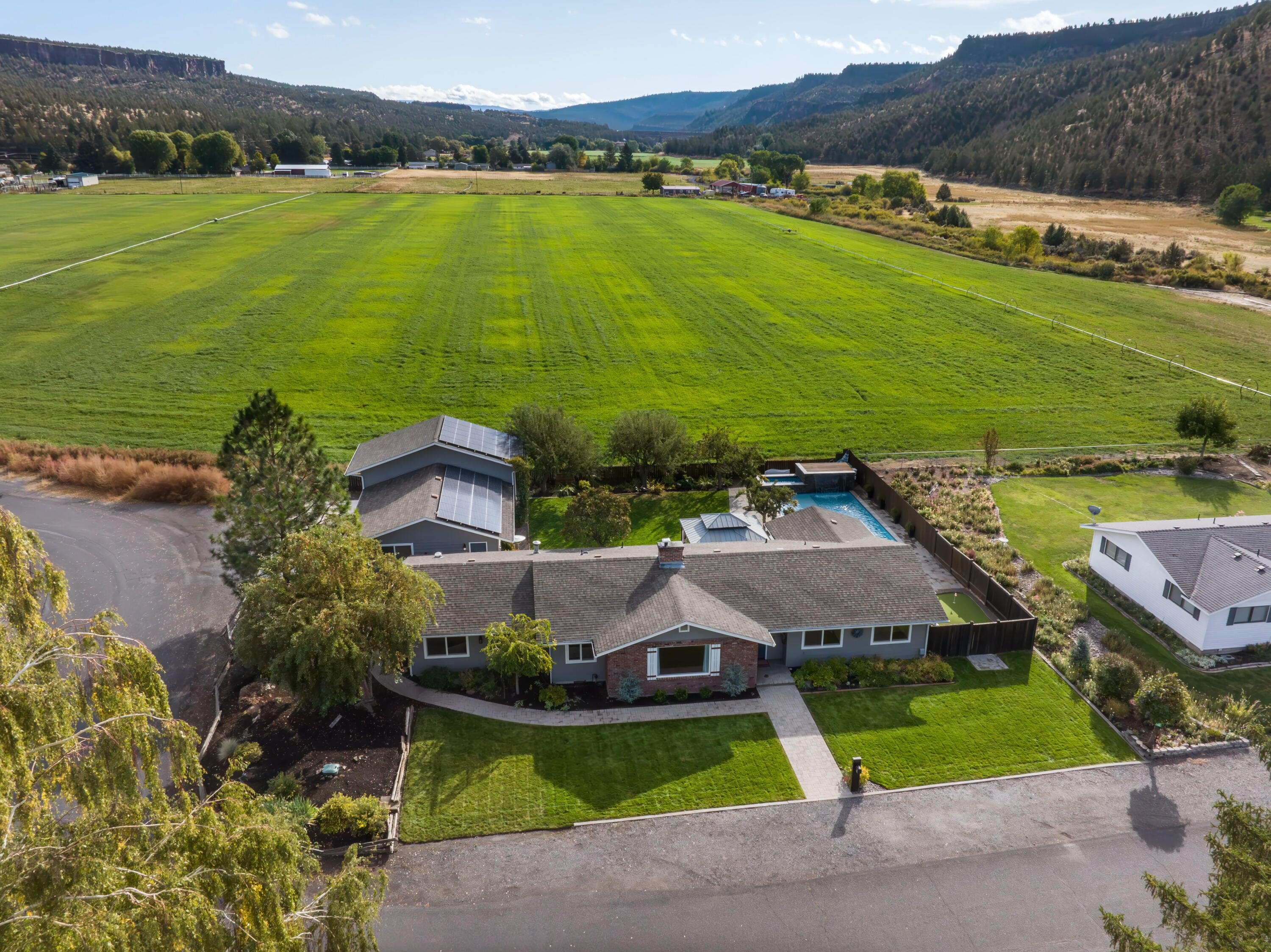 1st Fairways_CC - Residential