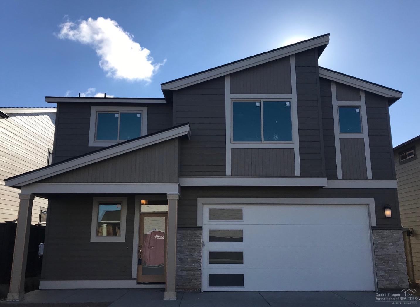 Only 2 homes left in Lava Ridges! A/C, blinds & landscaping also included! Welcome to the Copeland floor plan with all the quality Pahlisch Homes is known for. This home features Quartz countertops, Whirlpool SS appliances, under cabinet lighting, under-mount sinks & Knotty Alder cabinets. This 2401 SF floor plan features 4 beds (or 3 beds and a bonus room), 2.5 baths and master bathroom with tile floors & tile surround shower. COPELAND 2-M-2401-2