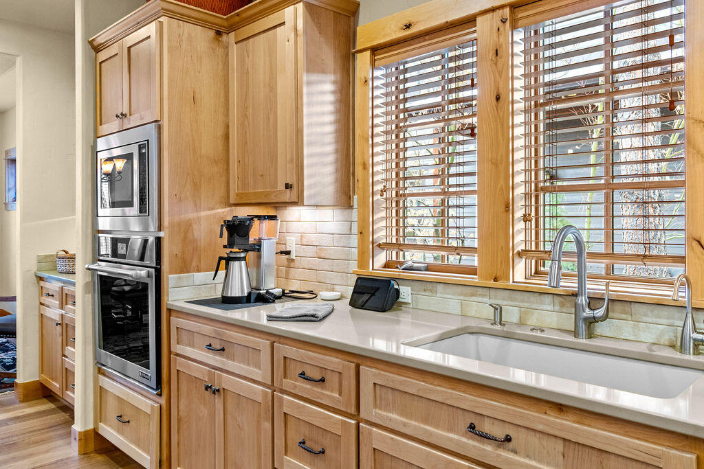 Three Pines - Residential