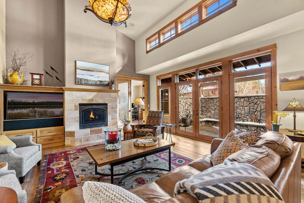 Three Pines - Residential