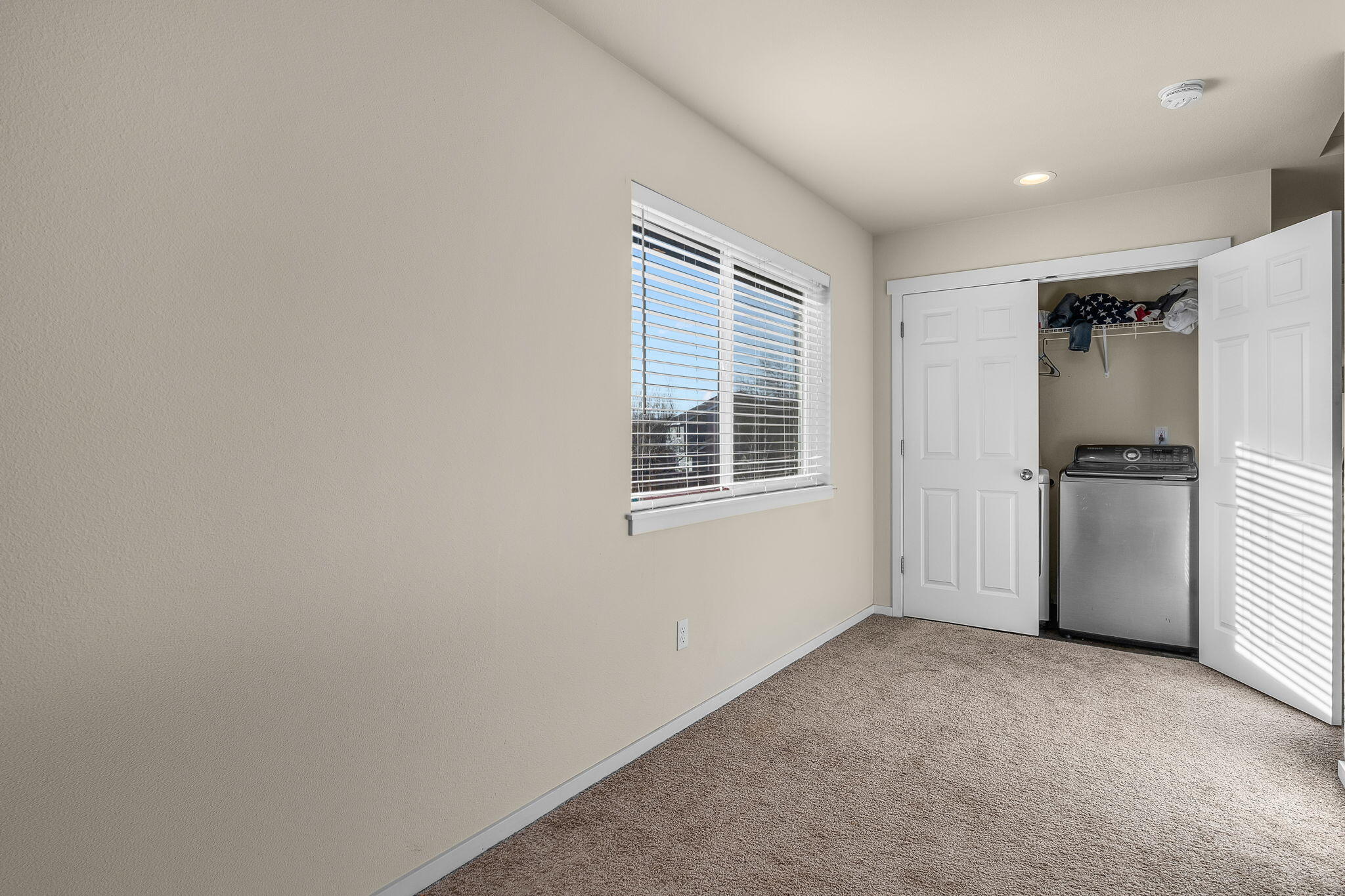 Kingwood Crossing - Residential Income