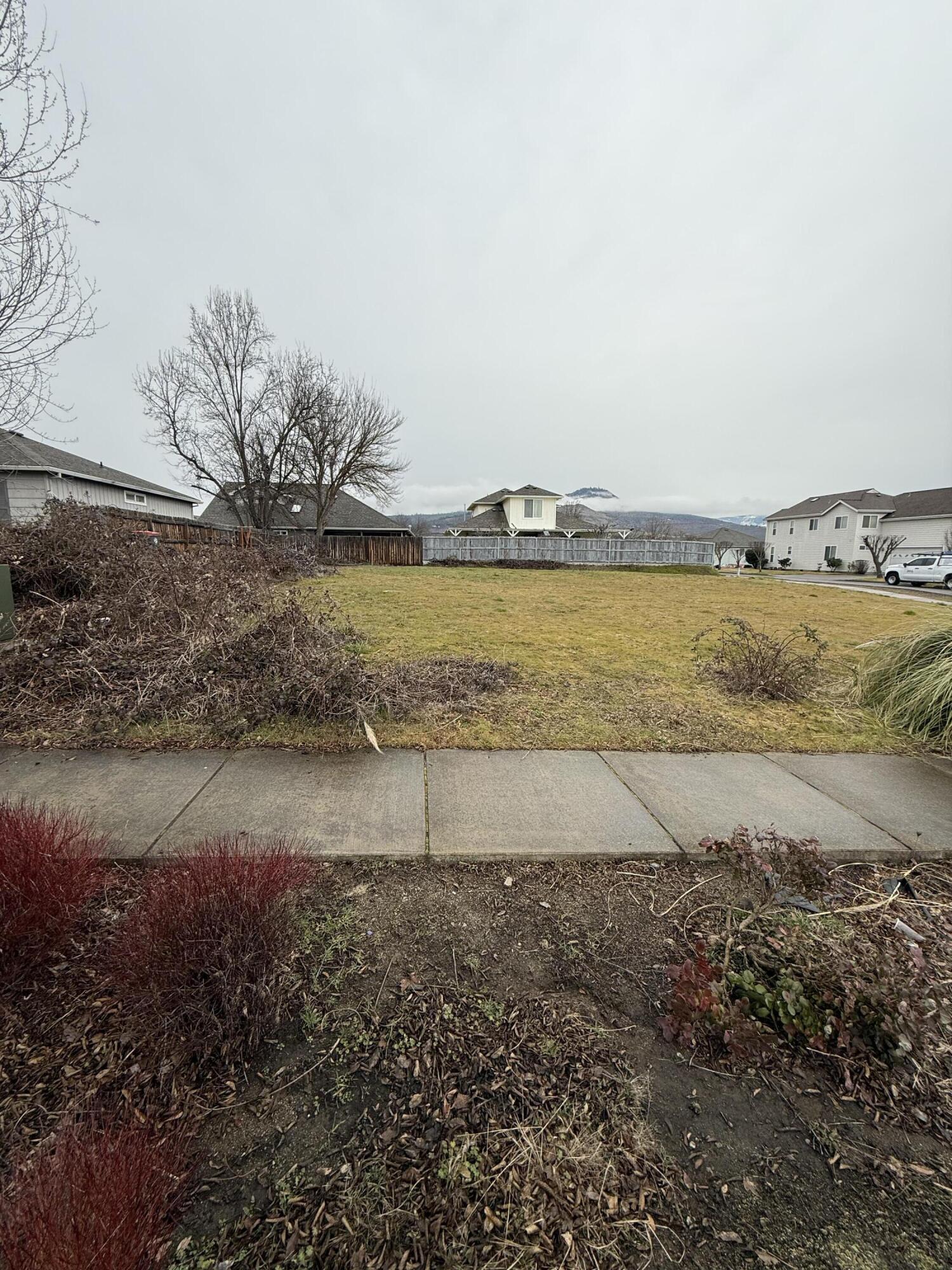 Arrowhead Heights Subdivision - Land