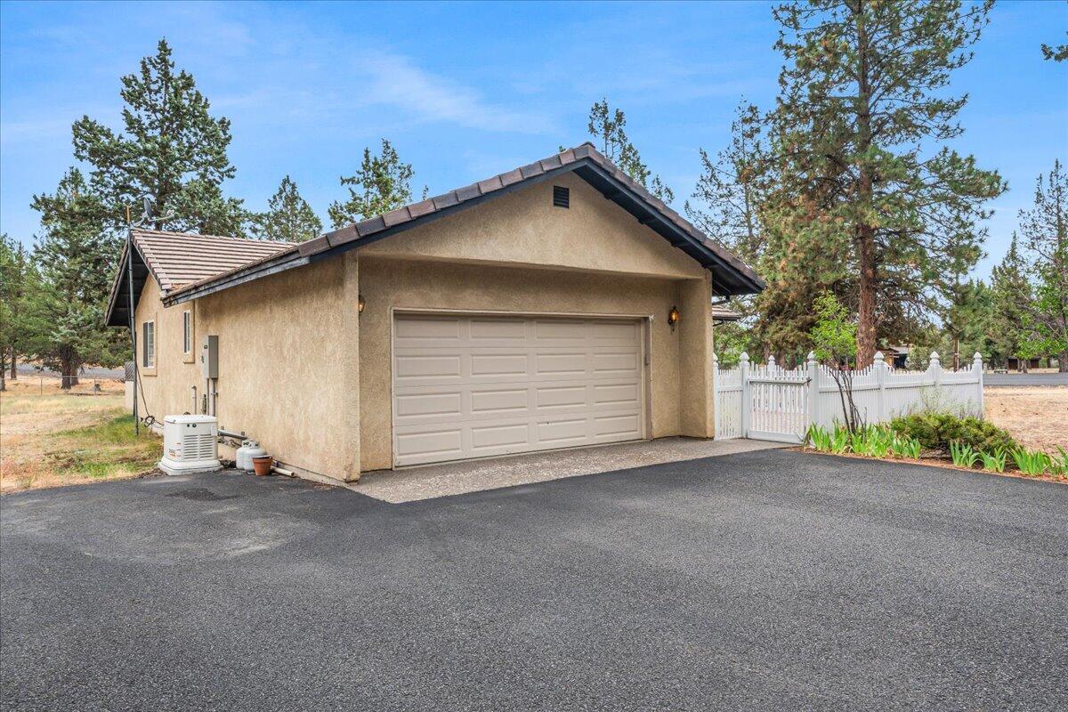 Squaw Creek Canyon - Residential