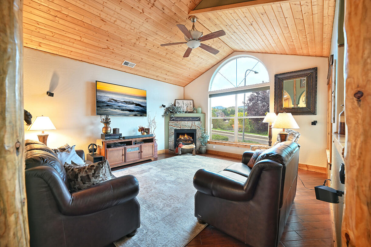 Forest Ridge At Vista Pointe Phase 9 - Residential
