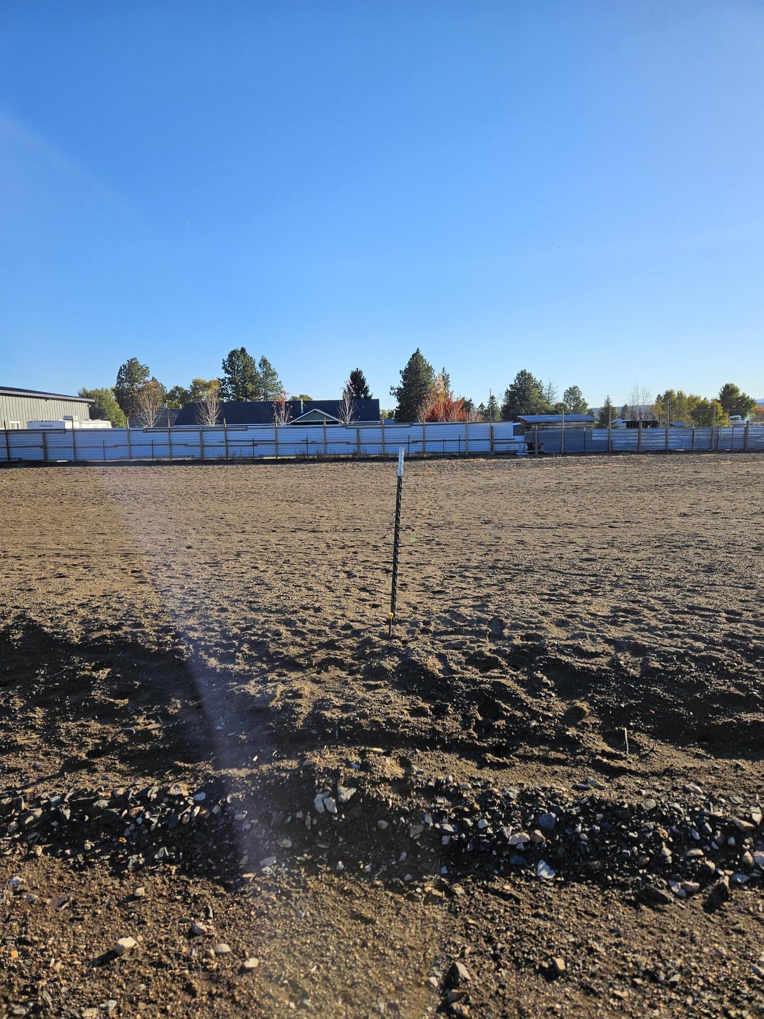 Saddle Ridge - Land