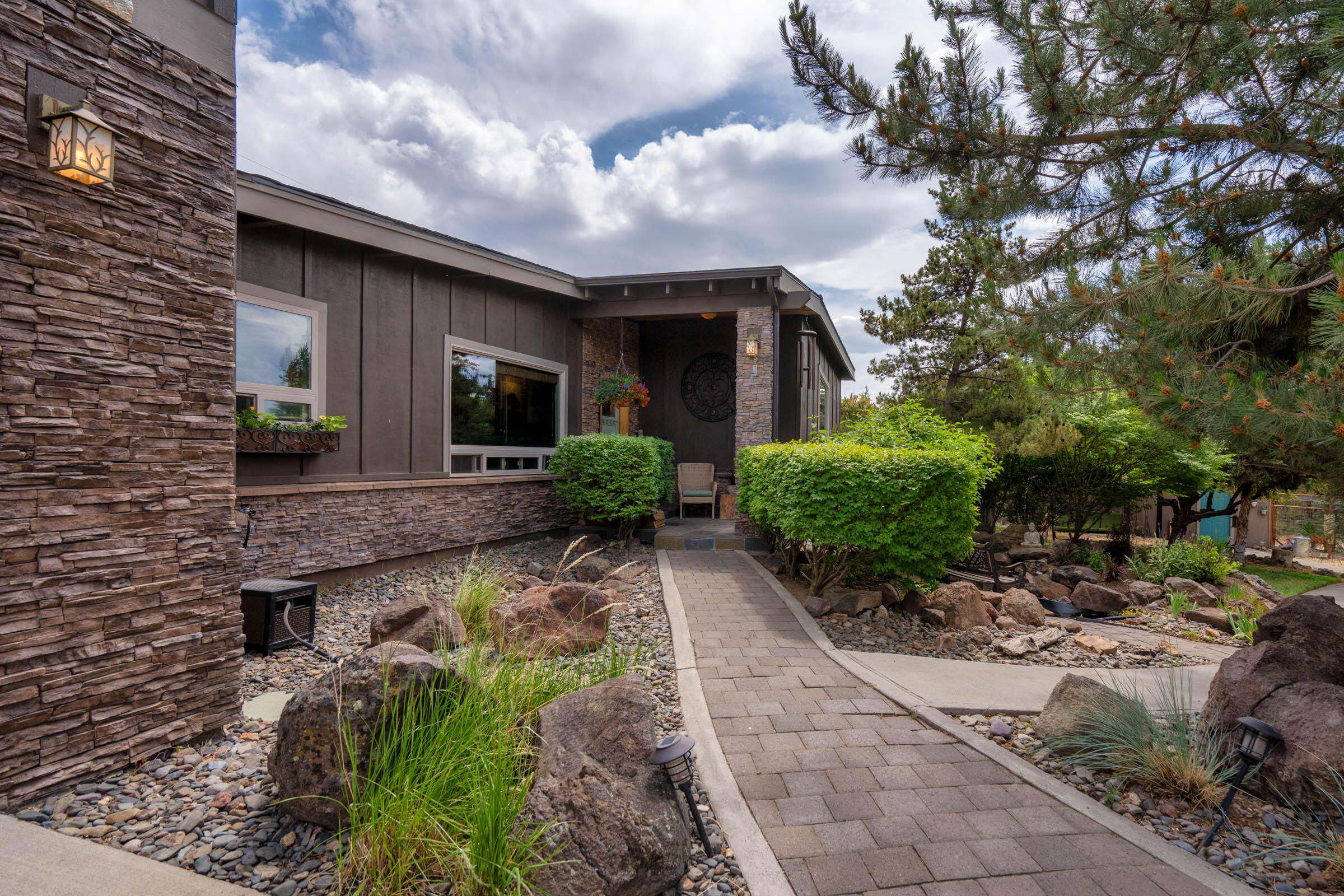 Hunts Three Sisters - Residential