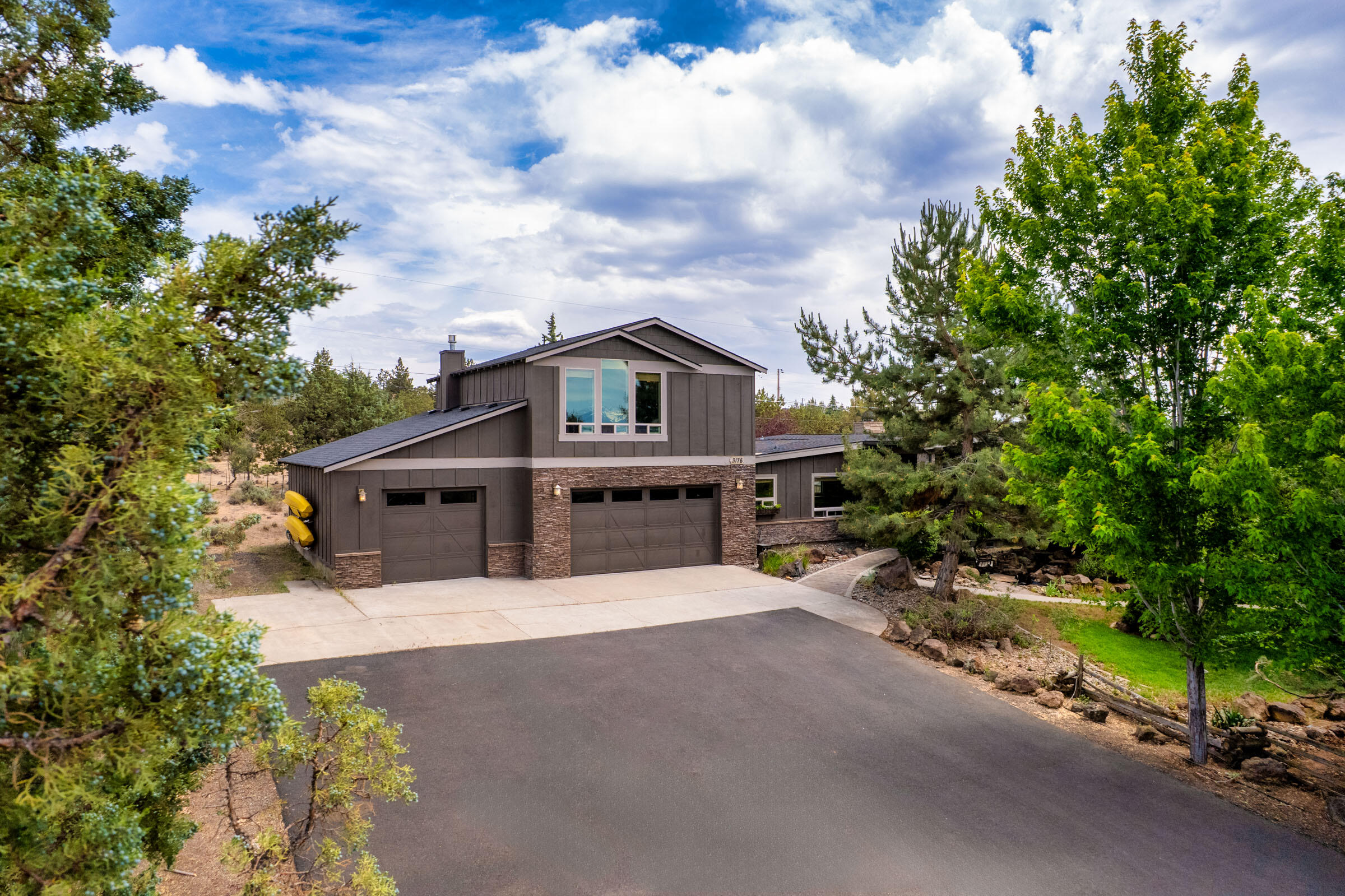 Hunts Three Sisters - Residential