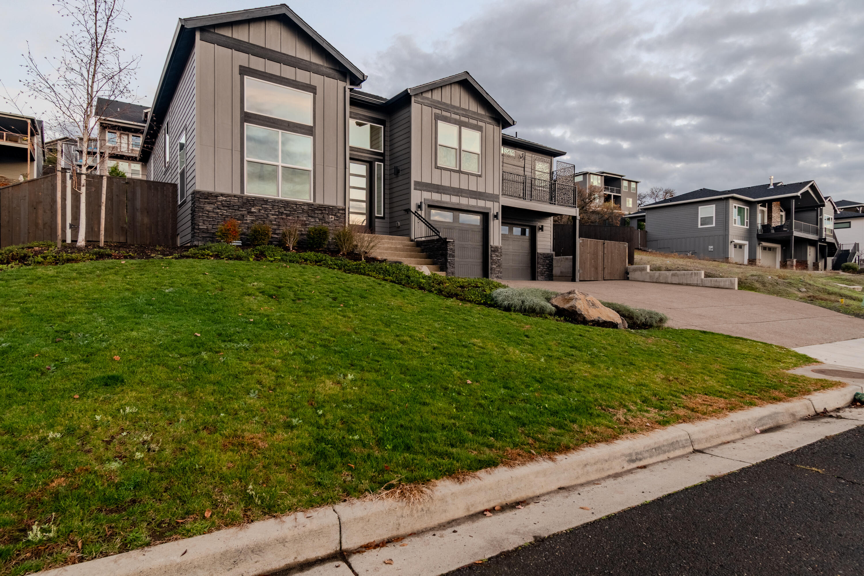 Bella Vista Heights Phases 1 & 2 - Residential