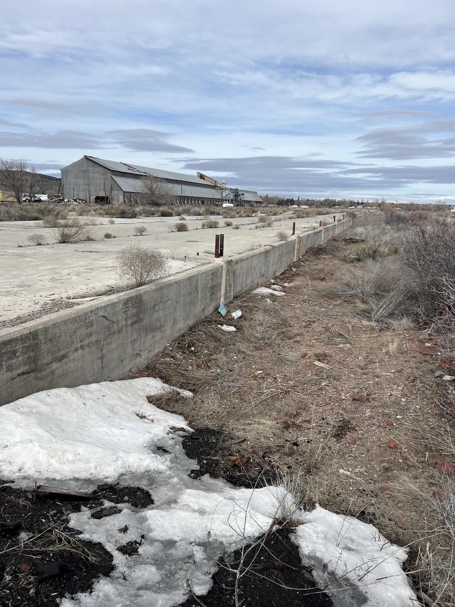 Snow Mnt Pine Industrial Park - Commercial Sale