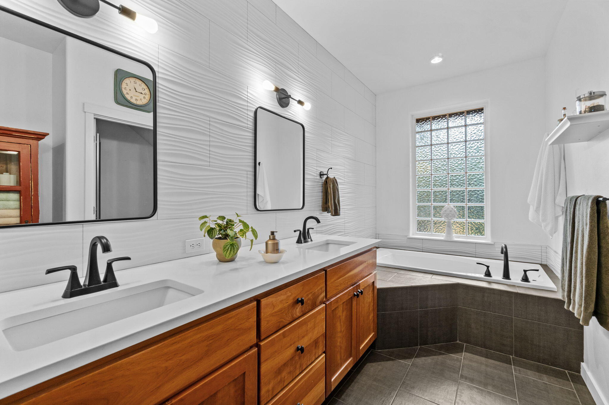 Eagle Crest - Residential