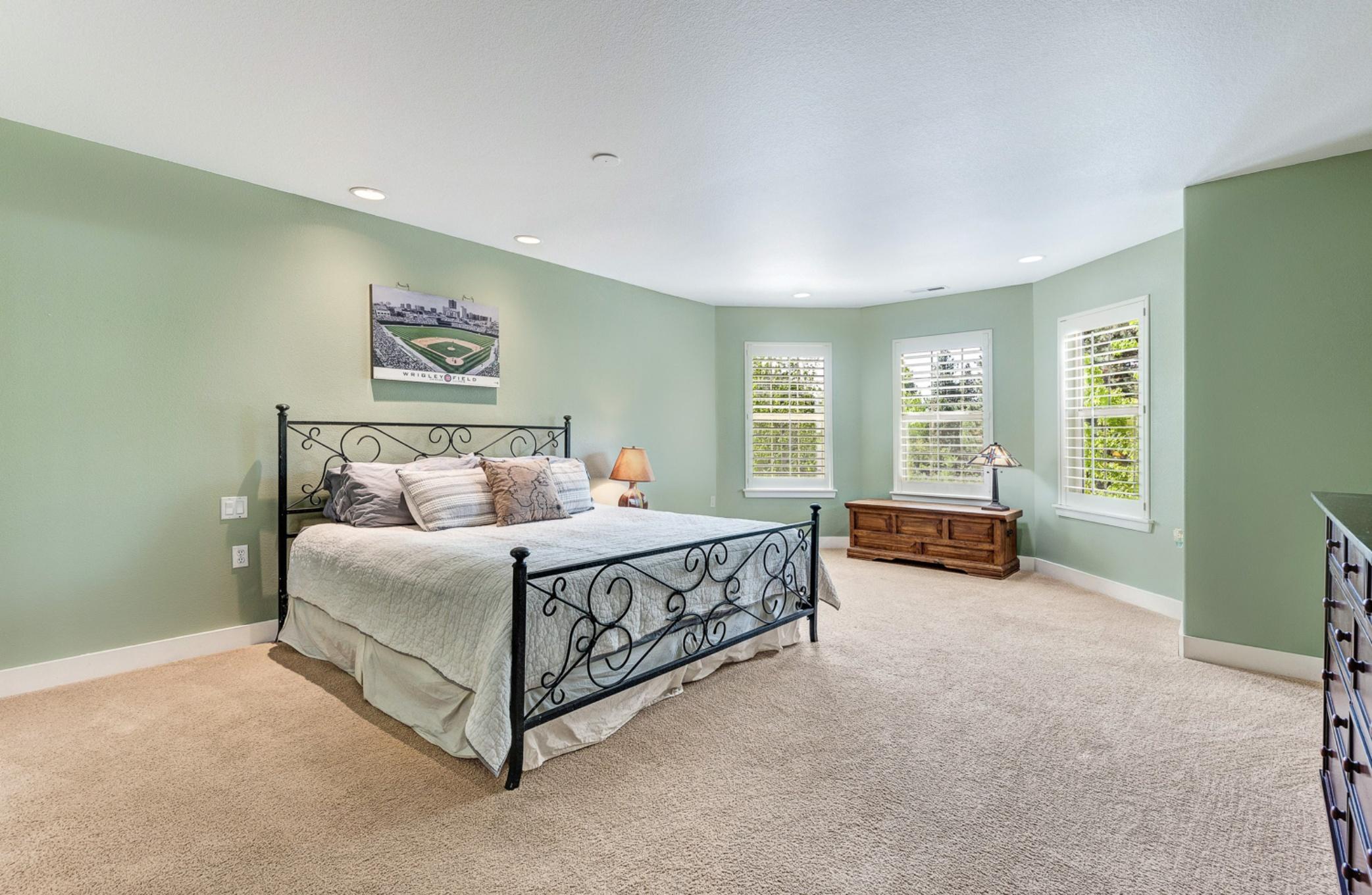 Skyliner Summit - Residential