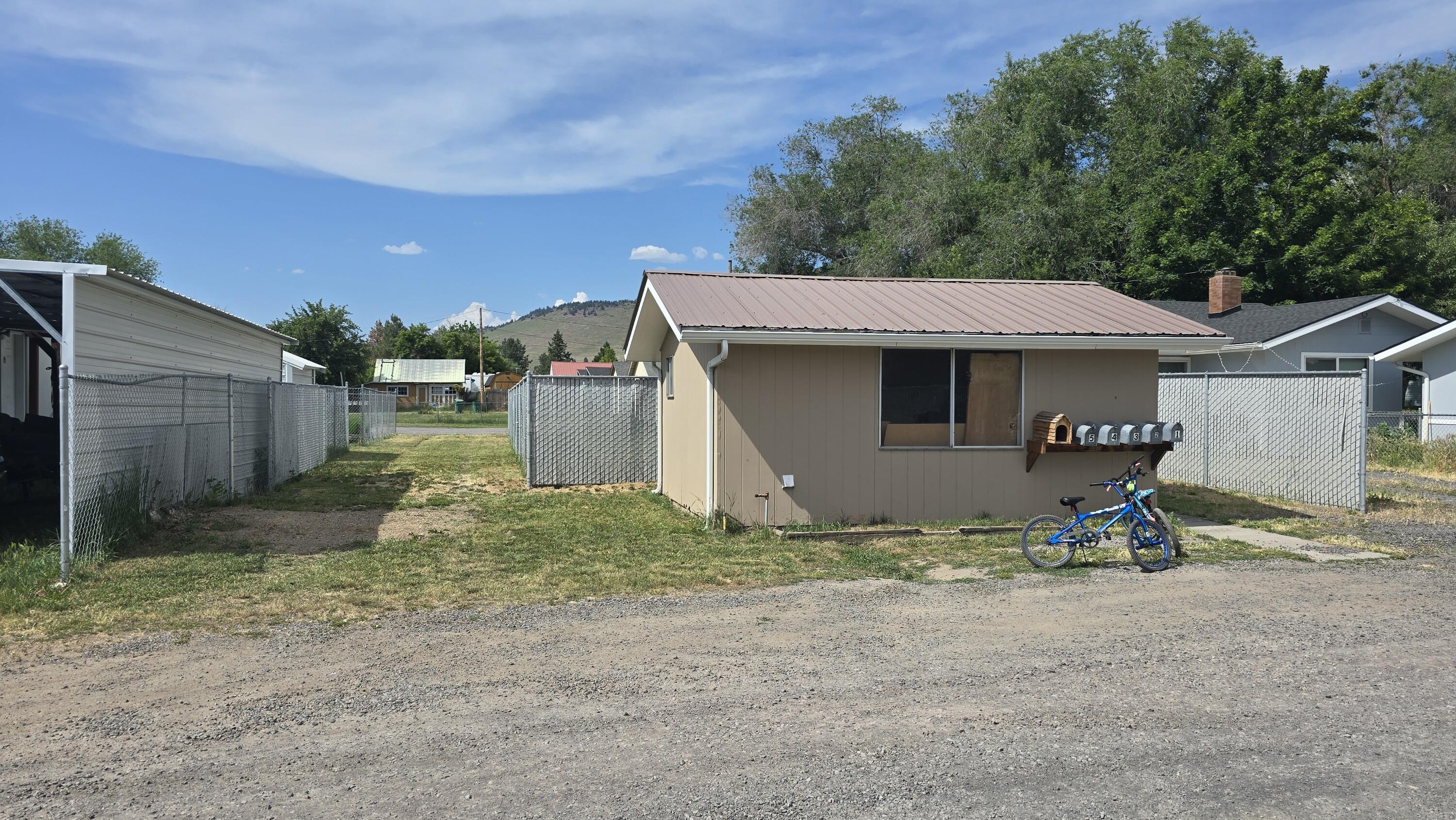 Lewis Tracts - Residential Income