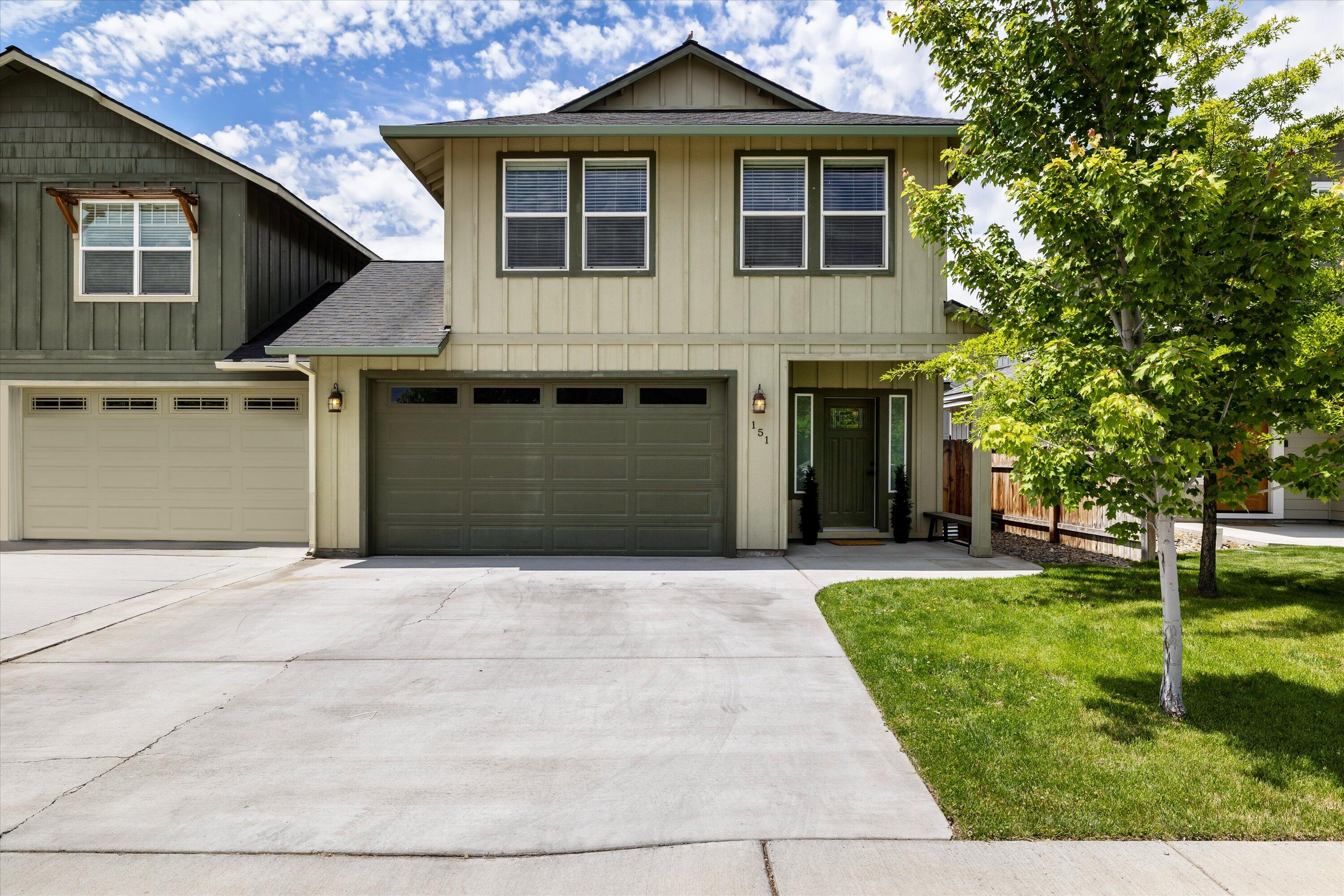 1% Buyer's credit offered at closing for prepaids and closing costs, with an accepted offer. Experience comfort, style, and convenience in this custom-quality townhome located in one of NW Redmond's most desirable neighborhoods. Built in 2017, this well-appointed 3-bedroom, 2.5-bath home features engineered hardwood flooring, rich maple cabinetry with soft-close drawers, stainless steel appliances, quartz and wood countertops, a kitchen pantry, and central A/C. Cozy up to the gas fireplace in the inviting living room. The spacious primary suite includes a private balcony and a luxurious ensuite bath with a travertine tile shower. Additional highlights include a finished garage interior, professionally landscaped front and back yards, a full sprinkler system, and a fully fenced backyard with a patio and walkway. The adjoining lot offers extra outdoor space and added privacy. All just minutes from downtown Redmond, making this a perfect blend of modern living & convenient access.