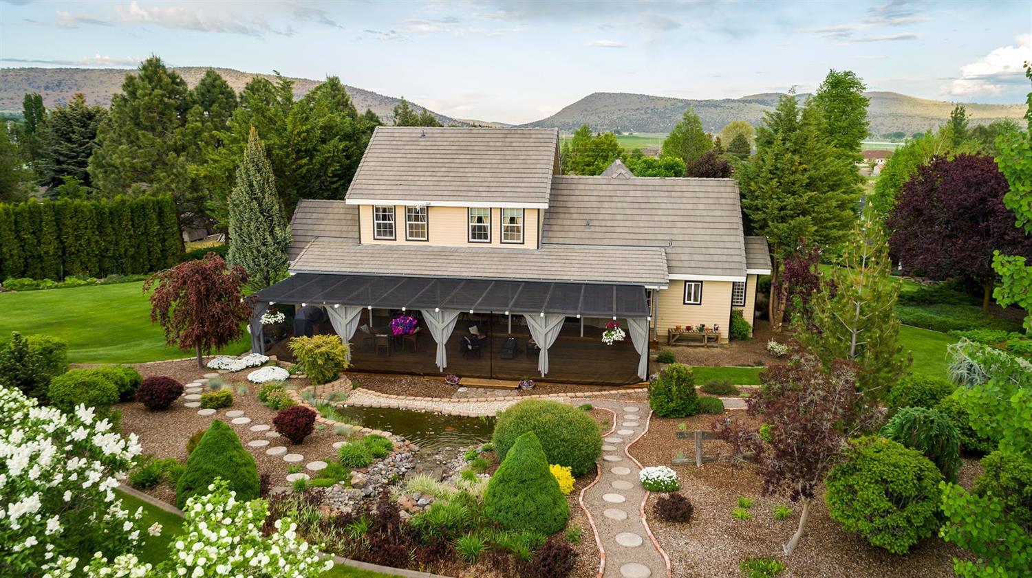 Rolling Hills - Residential