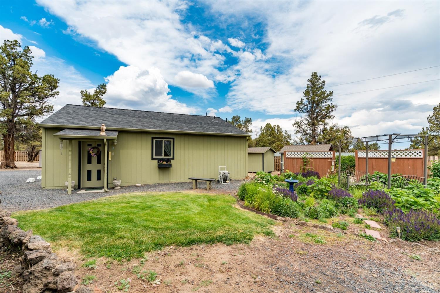 Bend Cascade View - Residential