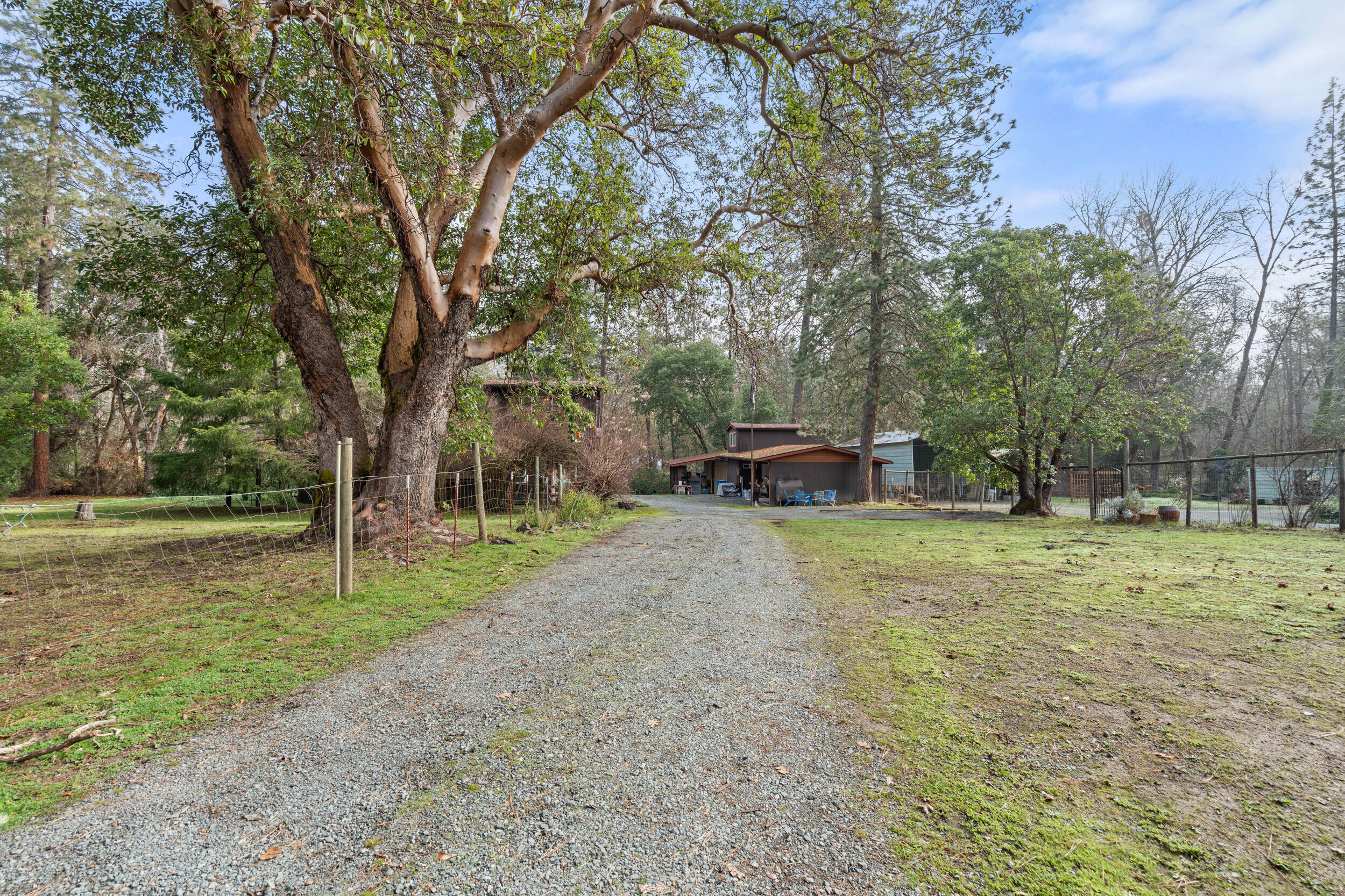 Foots Creek Acres - Residential