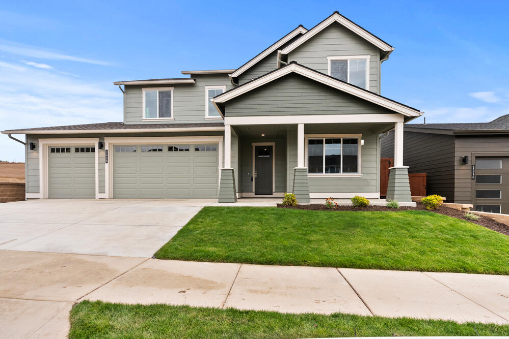 Move-in ready and includes beautiful rear yard landscaping and sprinklers! Spacious, popular Siskiyou plan by award-winning builder Pahlisch! Generous main floor has an open living area, a nicely separated primary suite, a flex room/guest room near a full bath, & a mud room across from the laundry room. The upstairs has a generously sized bonus loft/family room area, 2 bedrooms, & full bath. You will love the gas fireplace open to a spacious kitchen with an island eating bar & dining area. Large 3-car garage has tandem 4th space! Quality finishes include solid Alder cabinets, quartz counters in kitchen & baths, and a chef-style kitchen. The primary suite has spa-style soaking tub plus tile shower with glass doors. Lovely dog-friendly community with resort-style amenities, seasonal pools, parks, playground for kiddos, ½ sports court, and paved walking path along protected wetlands leading to acres of trails that go to Barnes Butte. Open house every Fri-Mon 11-4 for tours/info@ #OP238.