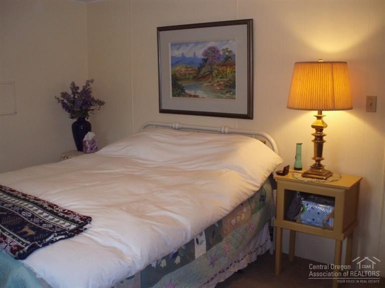 Deschutes River Acre - Residential